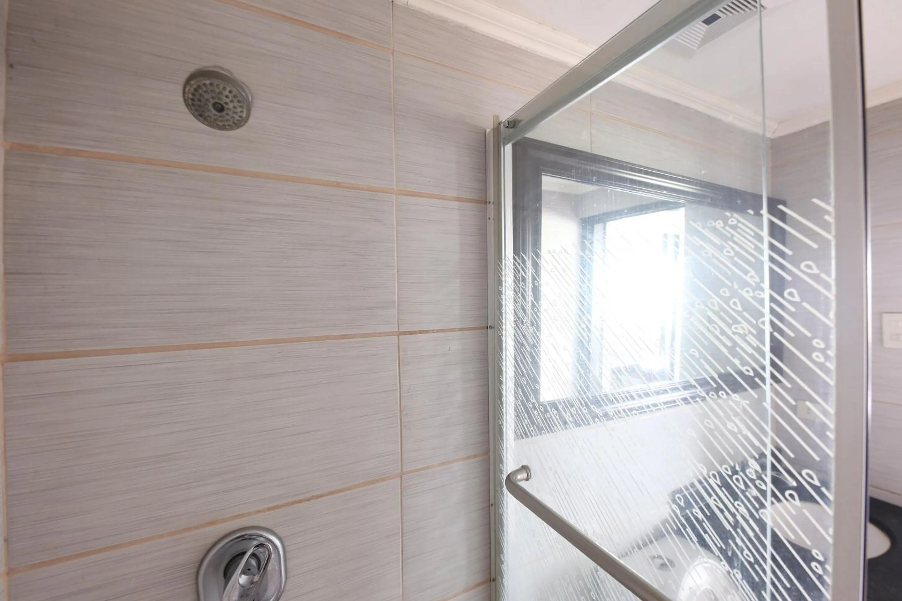 Bathroom in Super OYO 791 Bell Mansion