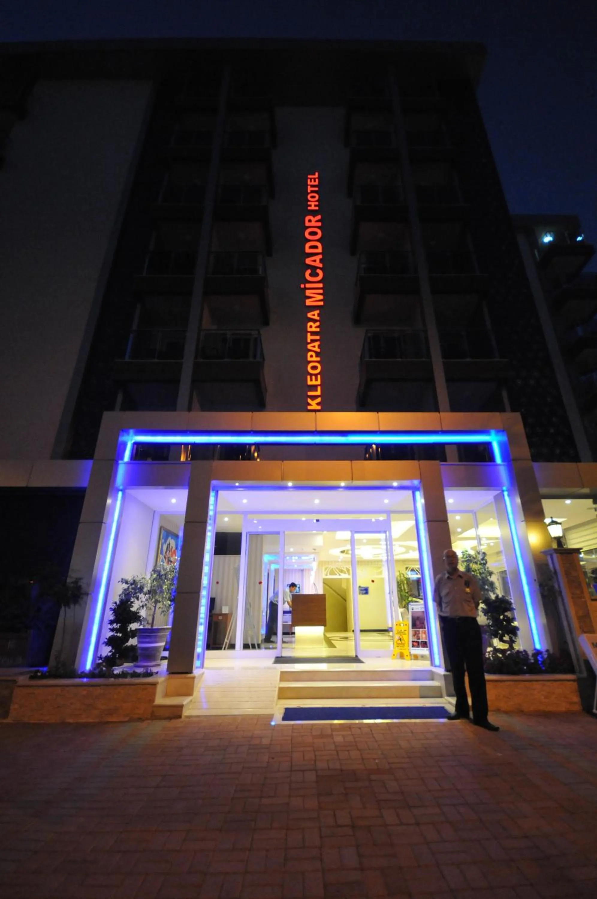 Facade/entrance in Kleopatra Micador Otel