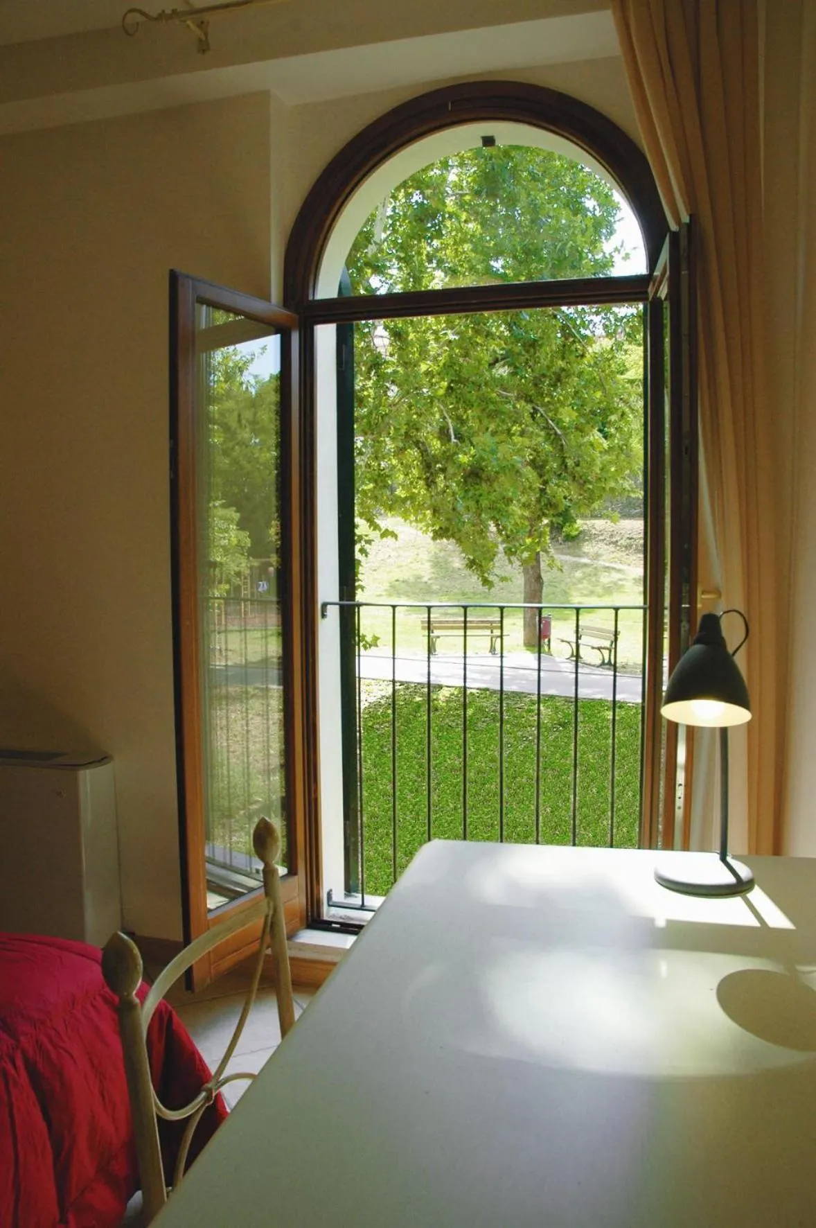 Day, Bed in Residence Bizzoni