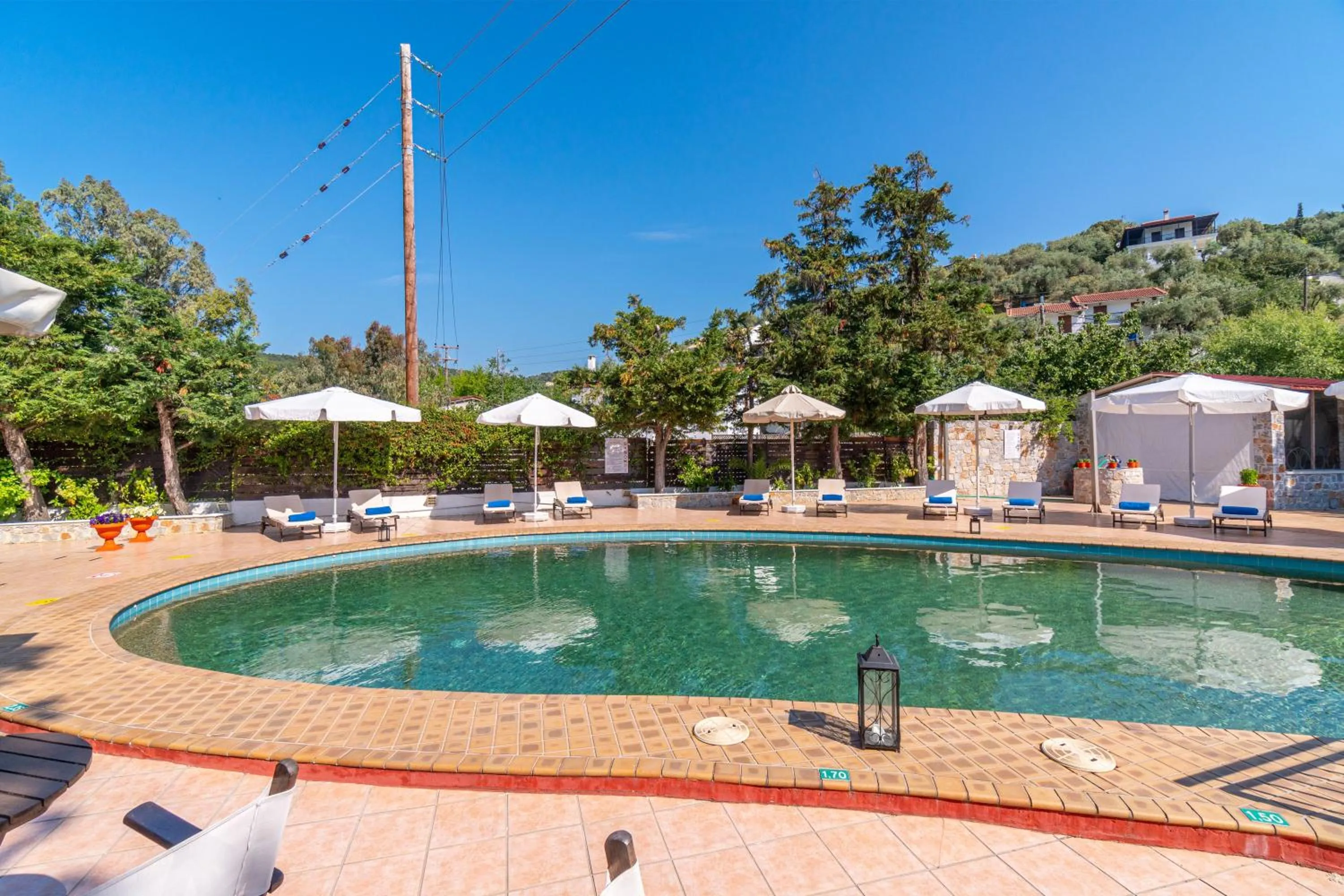 Swimming pool in Arco Beach Hotel
