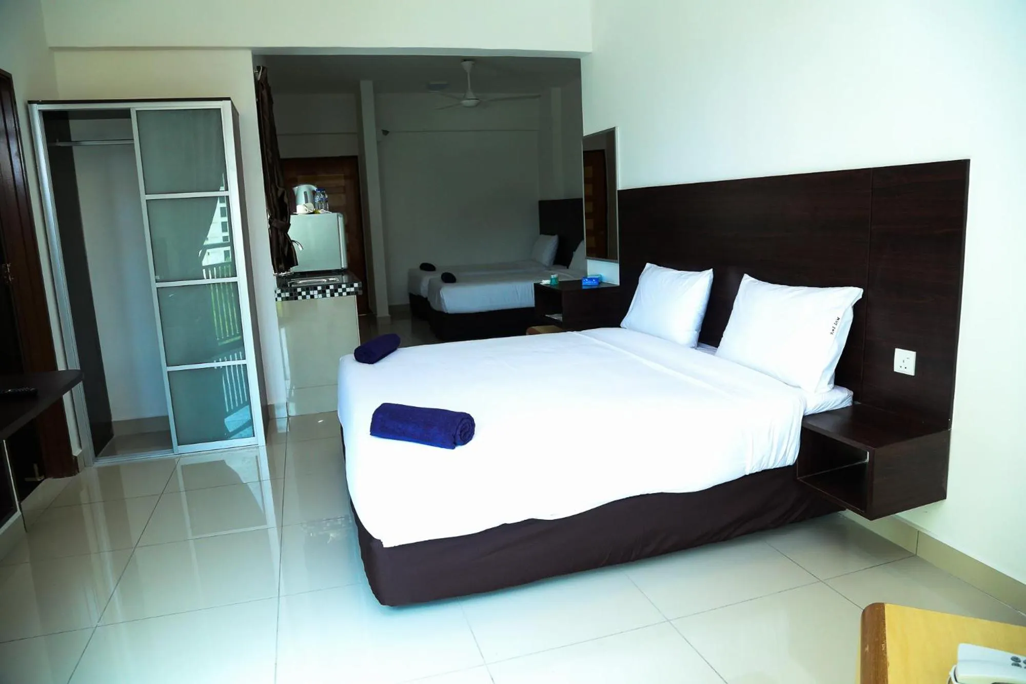 Bed in Marina Heights Resort