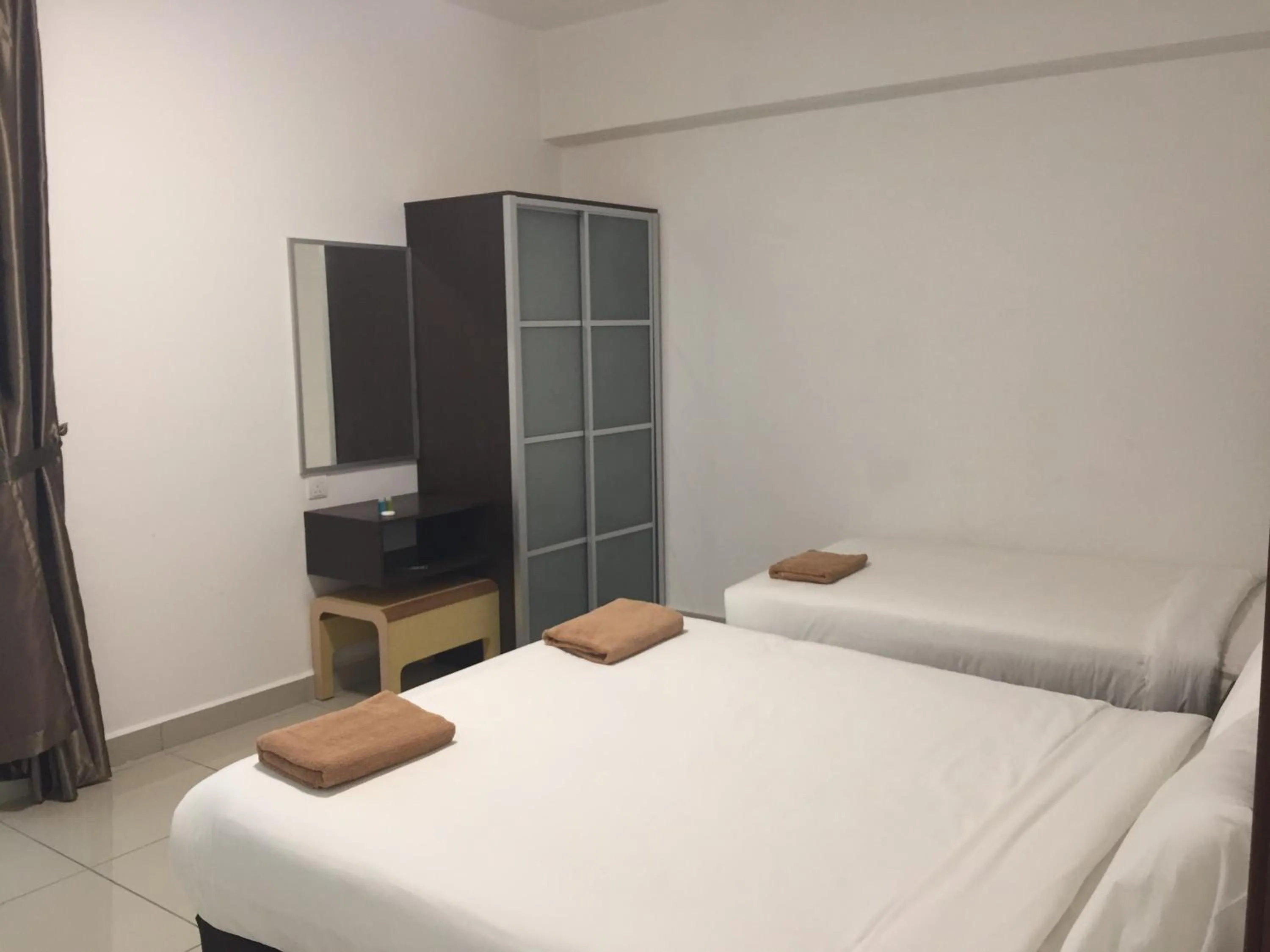 Bed in Marina Heights Resort