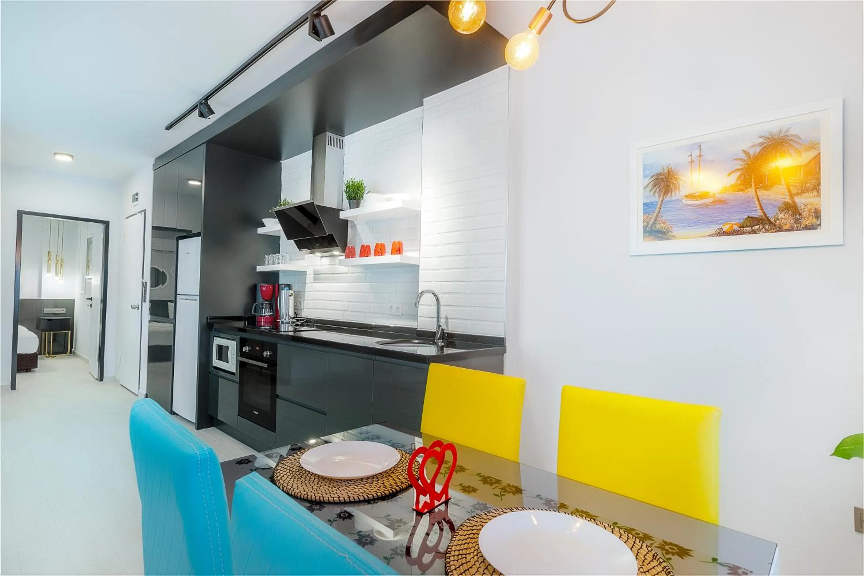 Kitchen or kitchenette in Twin Apart Hotel