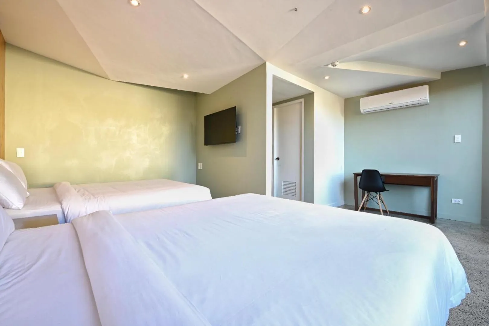 Bed in G1 Lodge Design Hotel