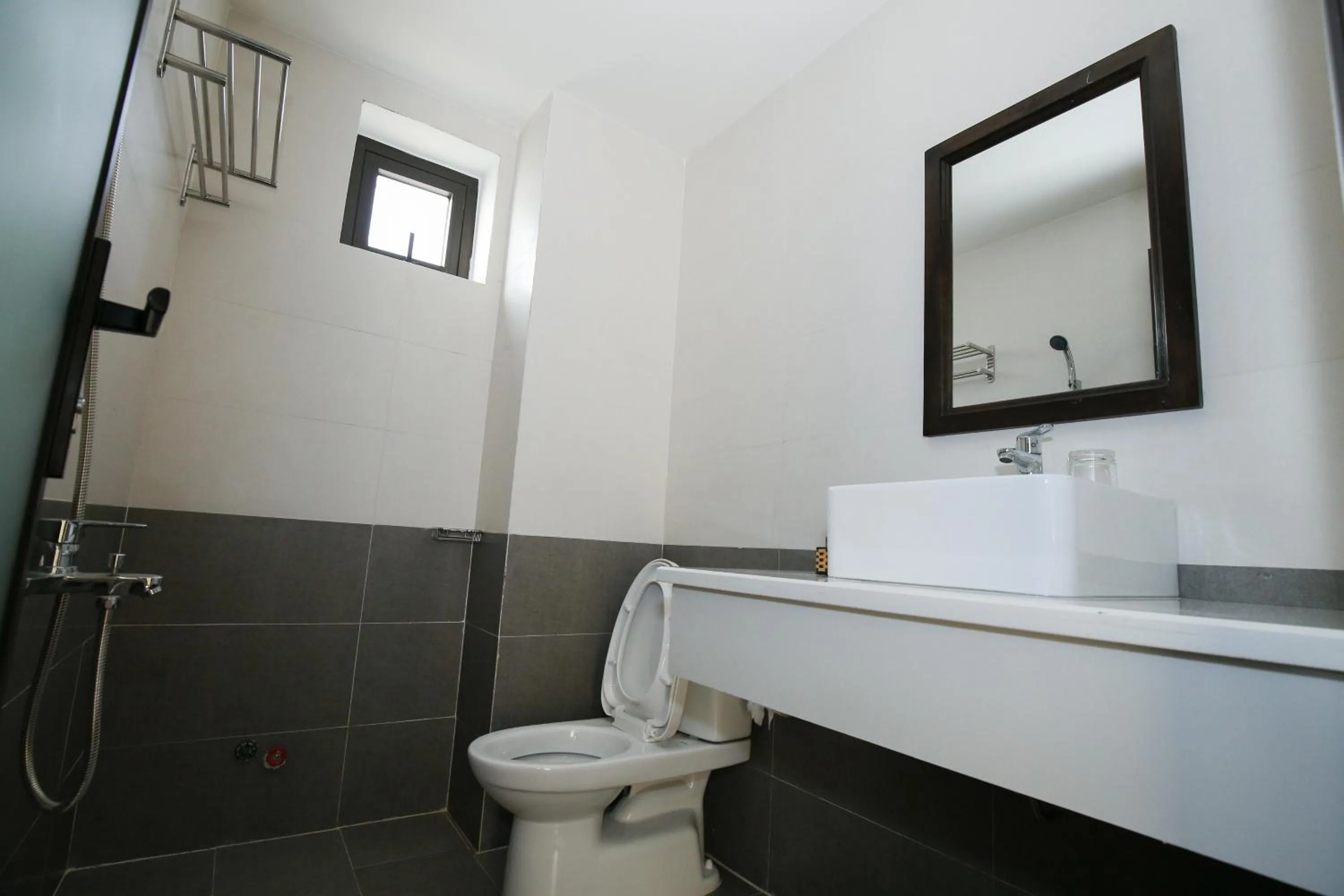 Bathroom in Thanh Vy Hotel