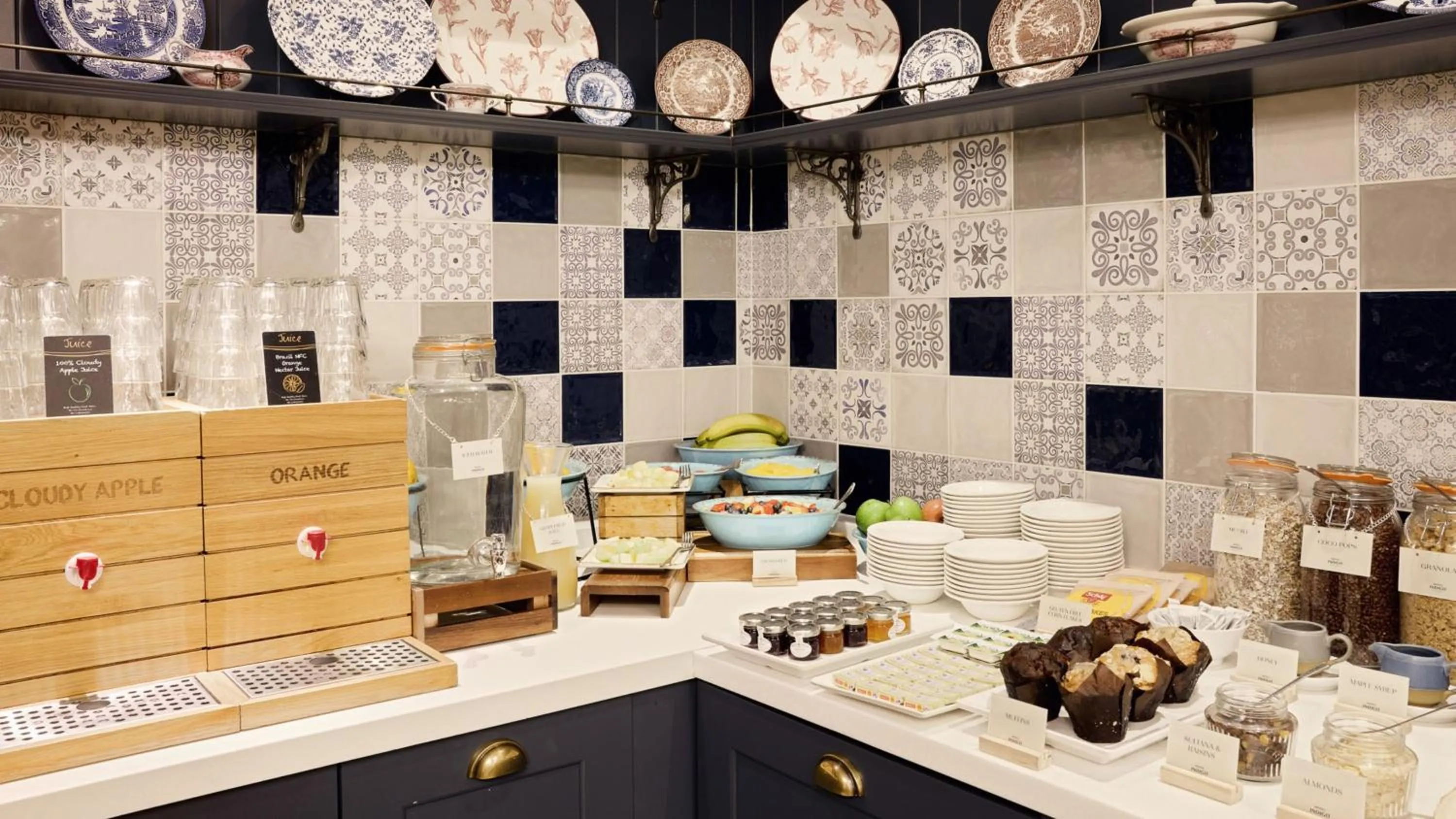 Breakfast in Hotel Indigo Edinburgh by IHG