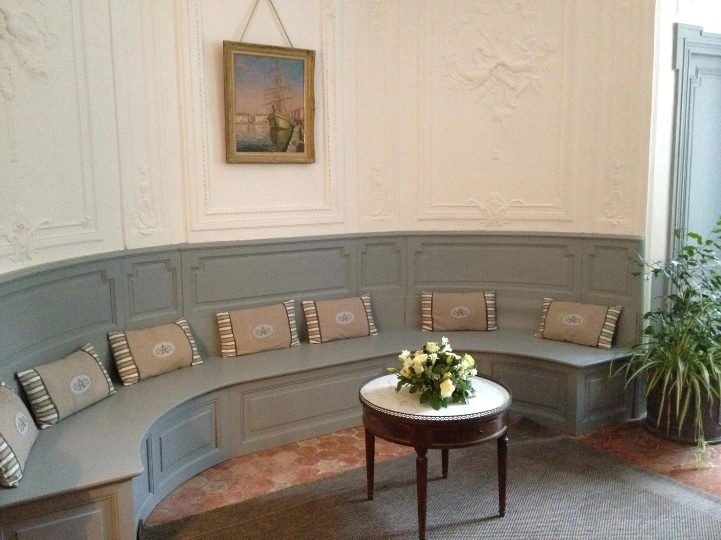 Living room in B&B Maison d'Hôtes - Château de Jouques