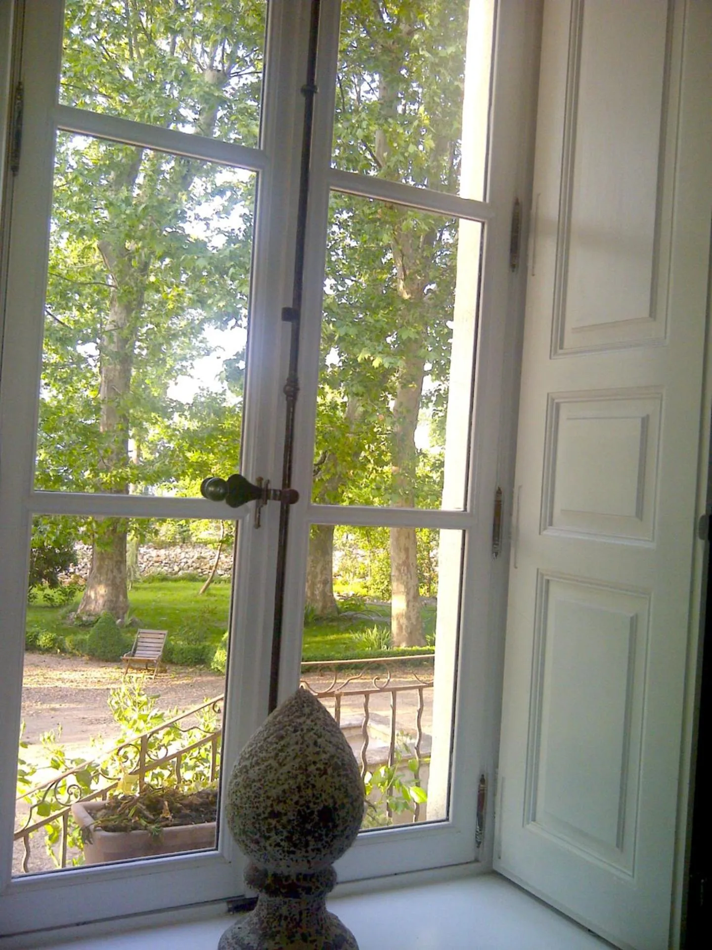 Garden in B&B Maison d'Hôtes - Château de Jouques