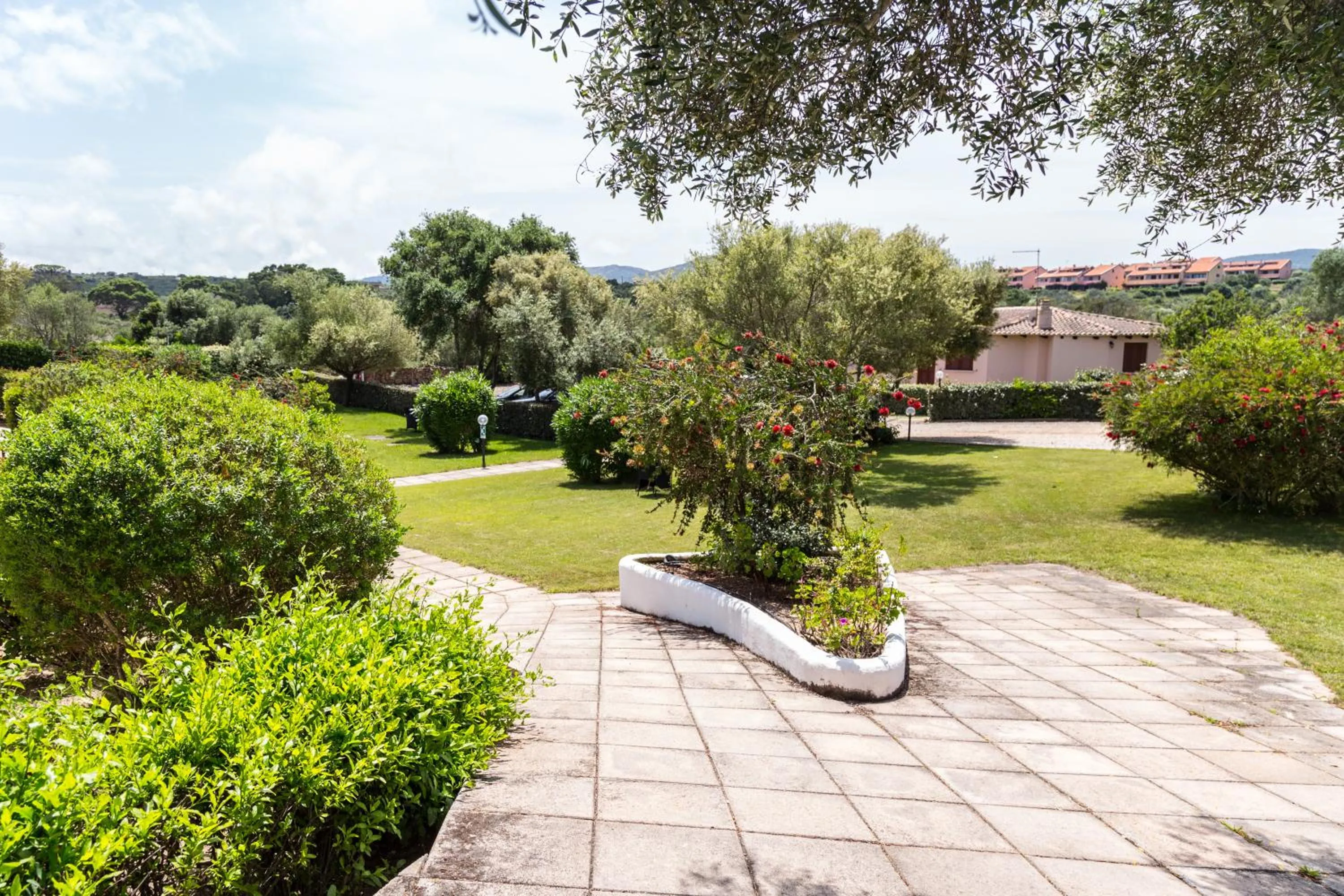 Garden in White Sand Residence