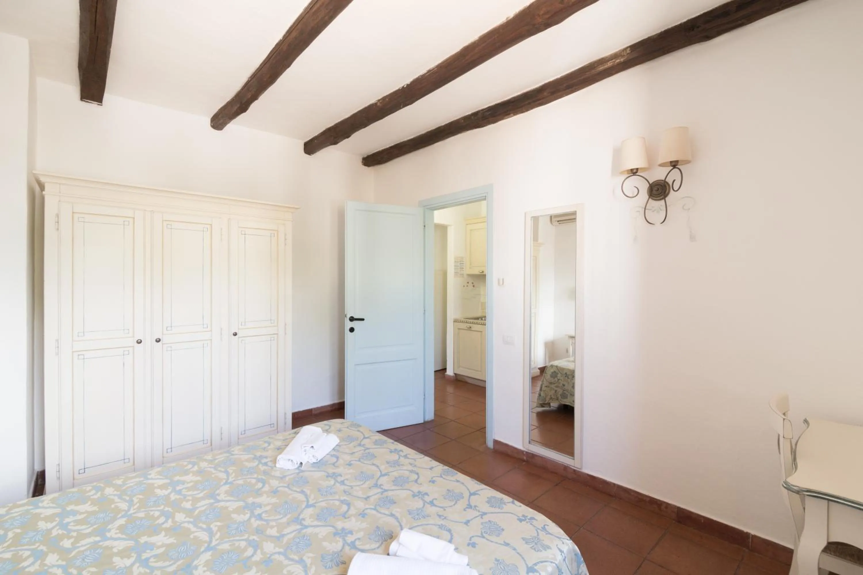 Bedroom, Bed in White Sand Residence