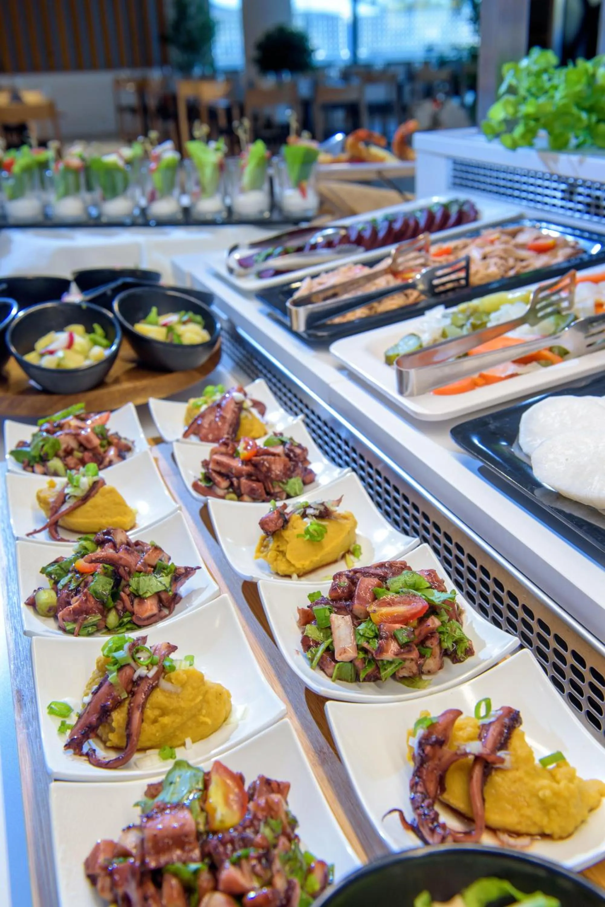 Restaurant/places to eat in Dore Boutique Hotel