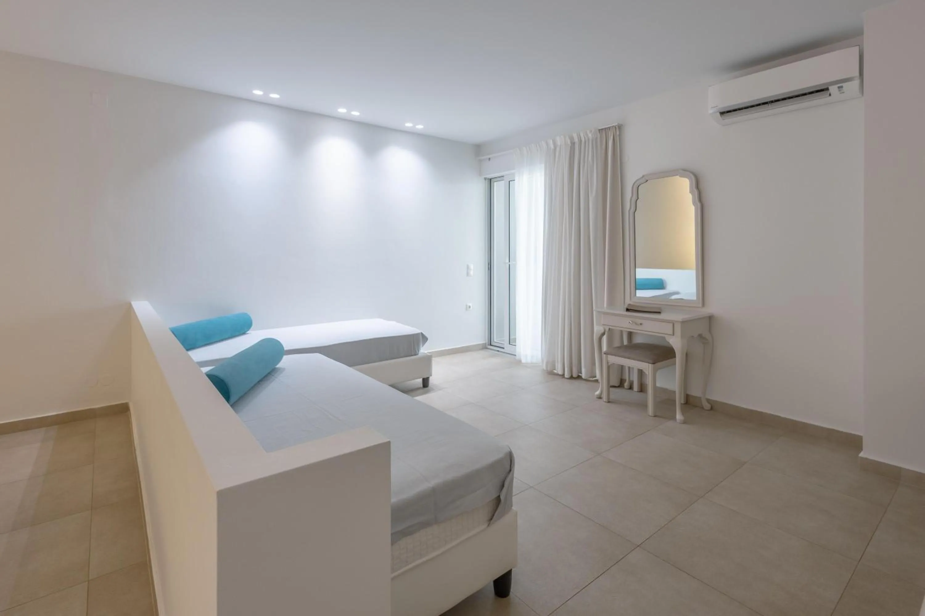 Photo of the whole room, Bed in Dore Boutique Hotel