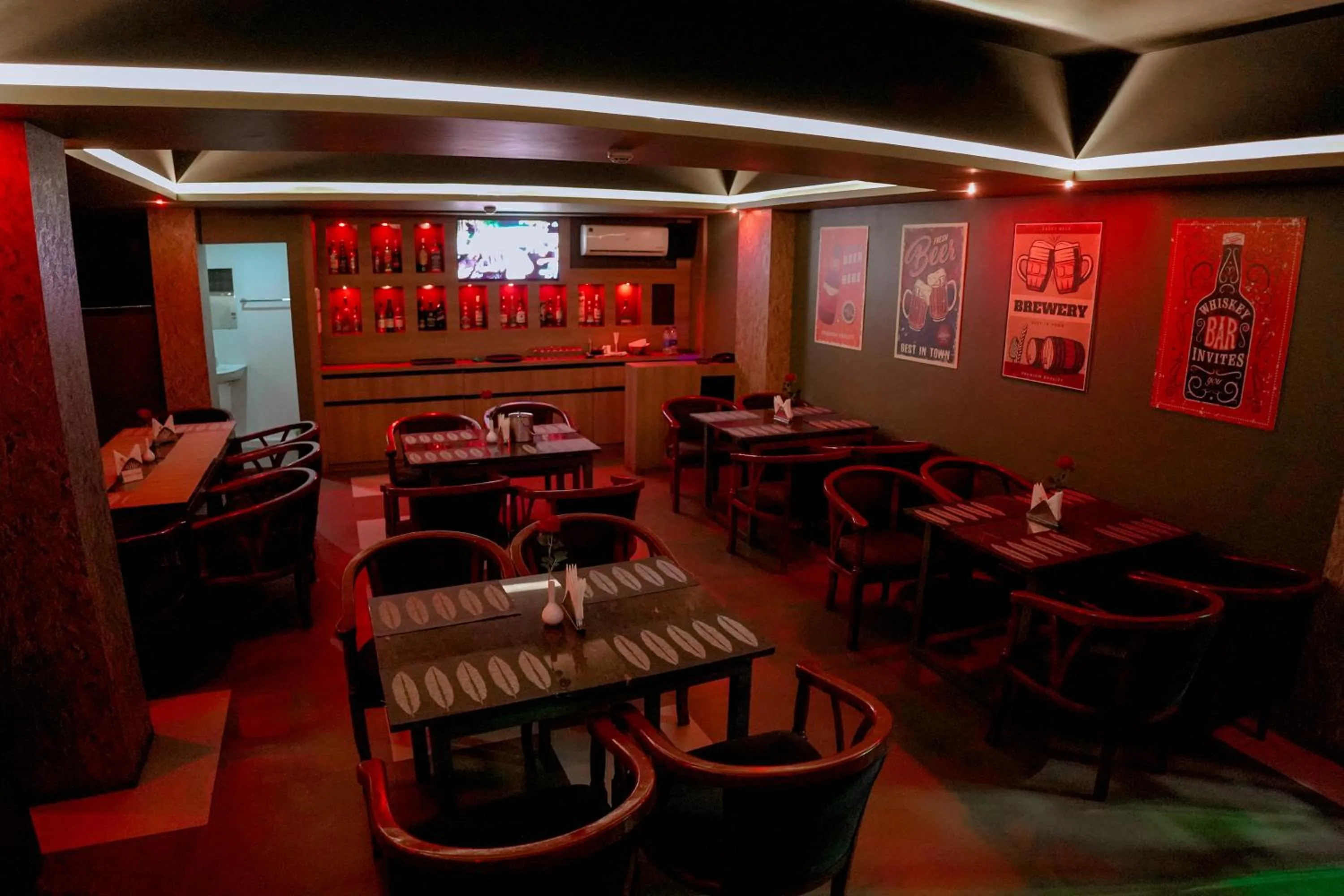 Lounge or bar in Queens Hotel