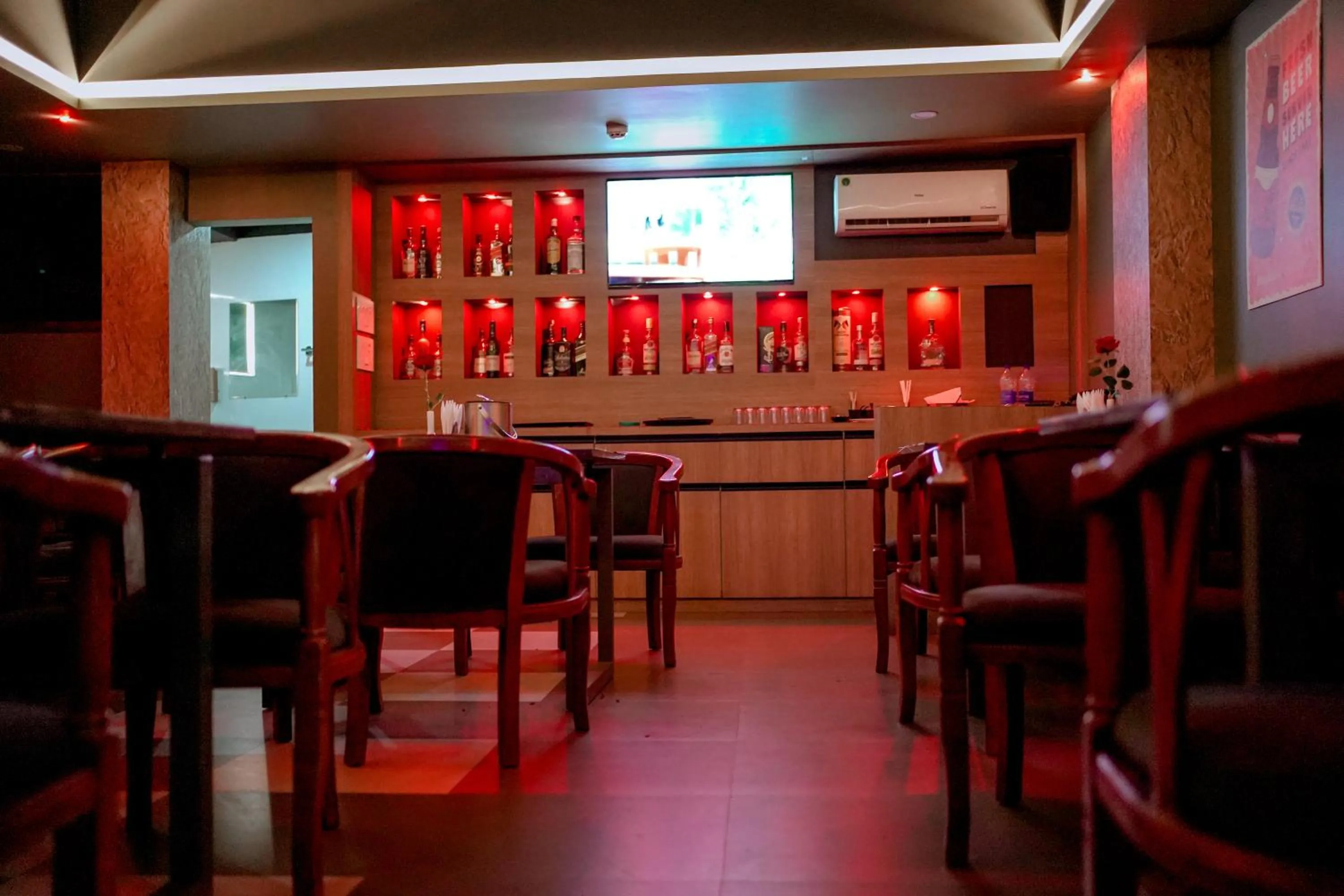 Lounge or bar in Queens Hotel