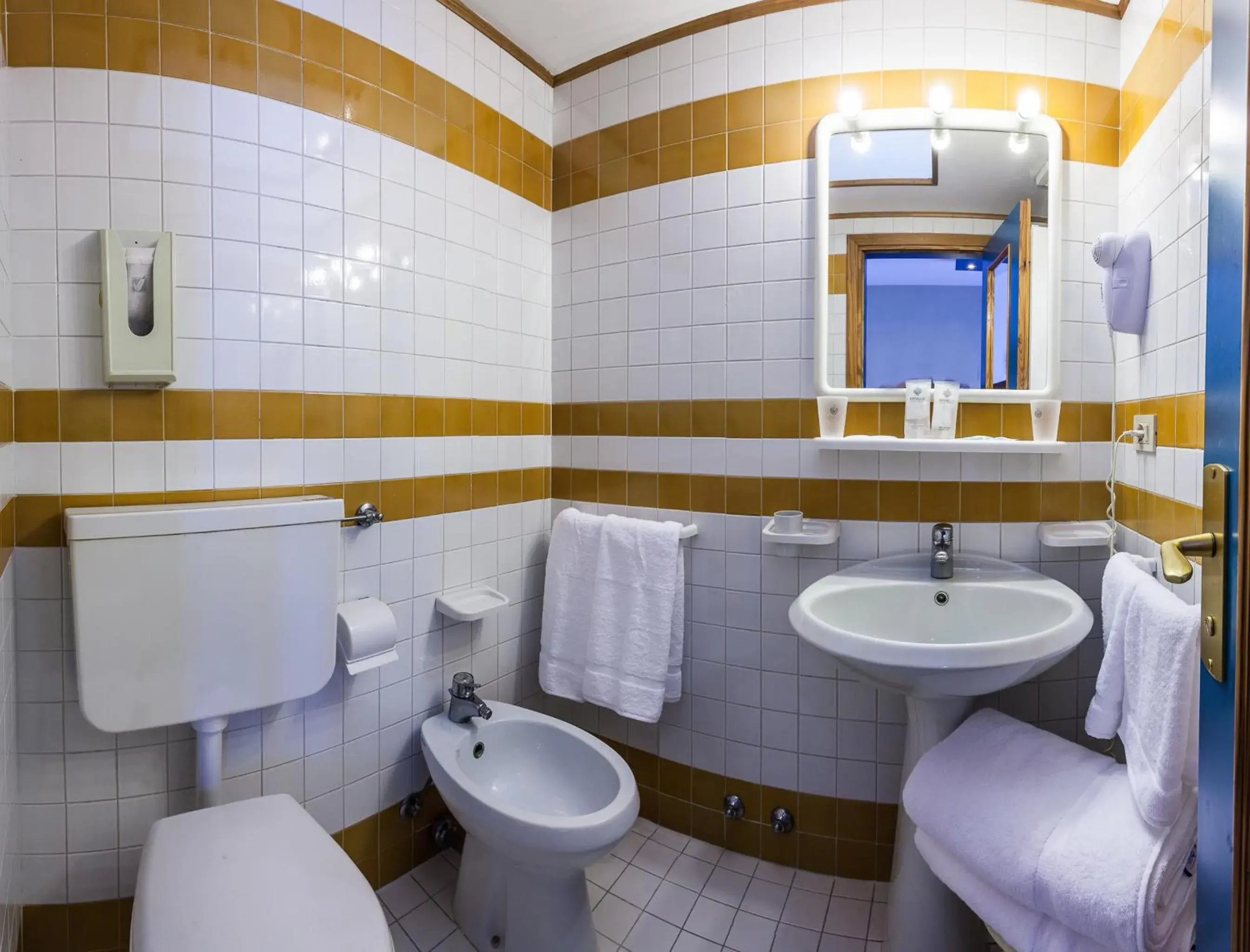 Economy Double Room in Hotel Christian Economy Double Room in Hotel Christian