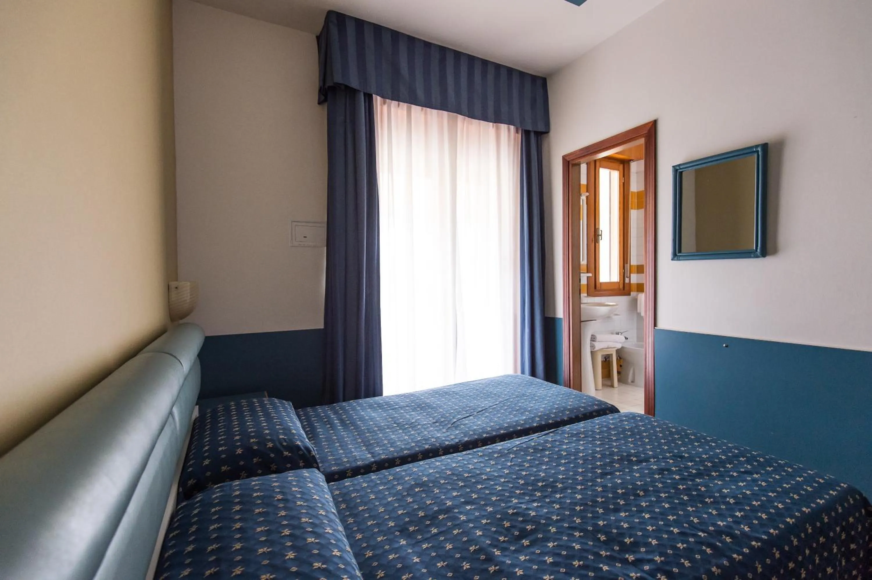 Bedroom, Bed in Hotel Christian