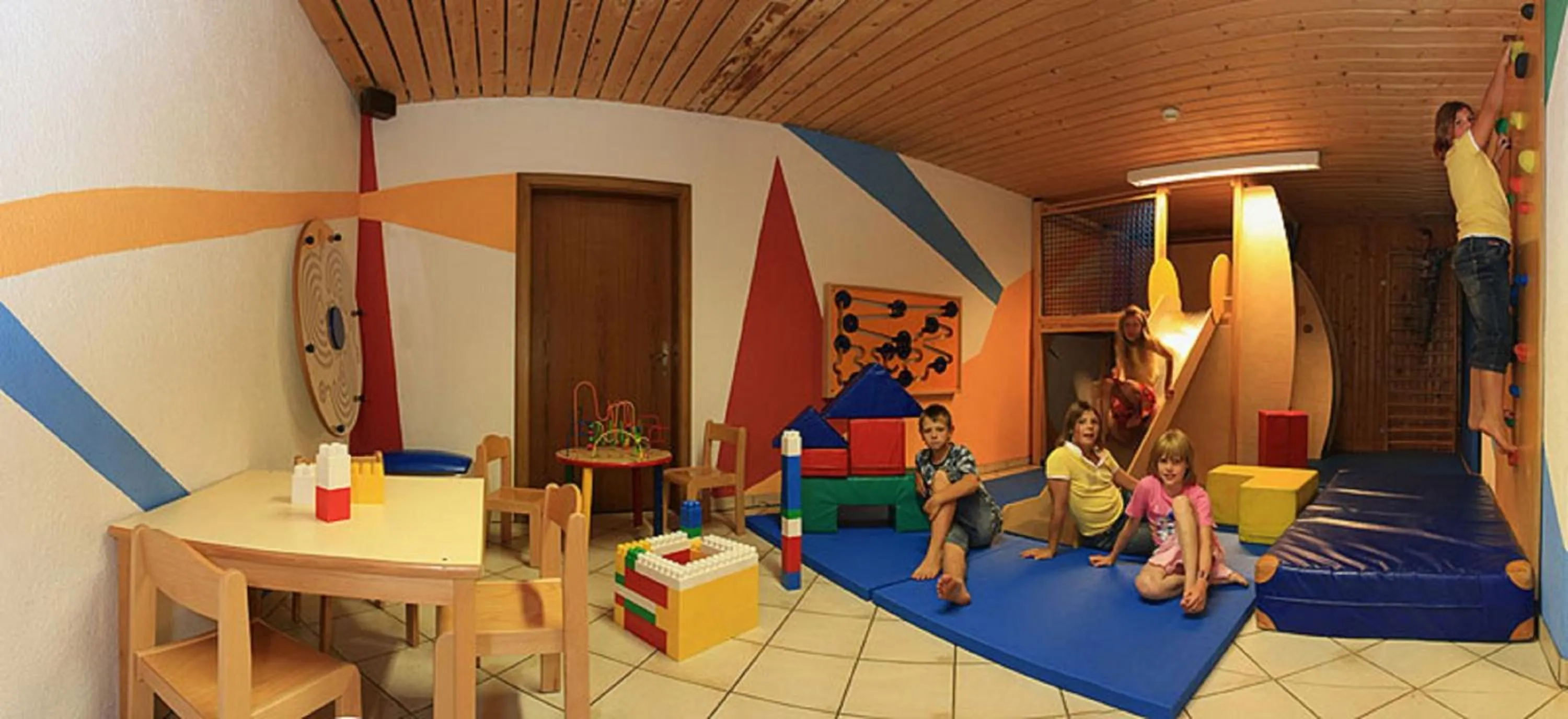 Children play ground in Alpen Wohlfühlhotel Dörflwirt