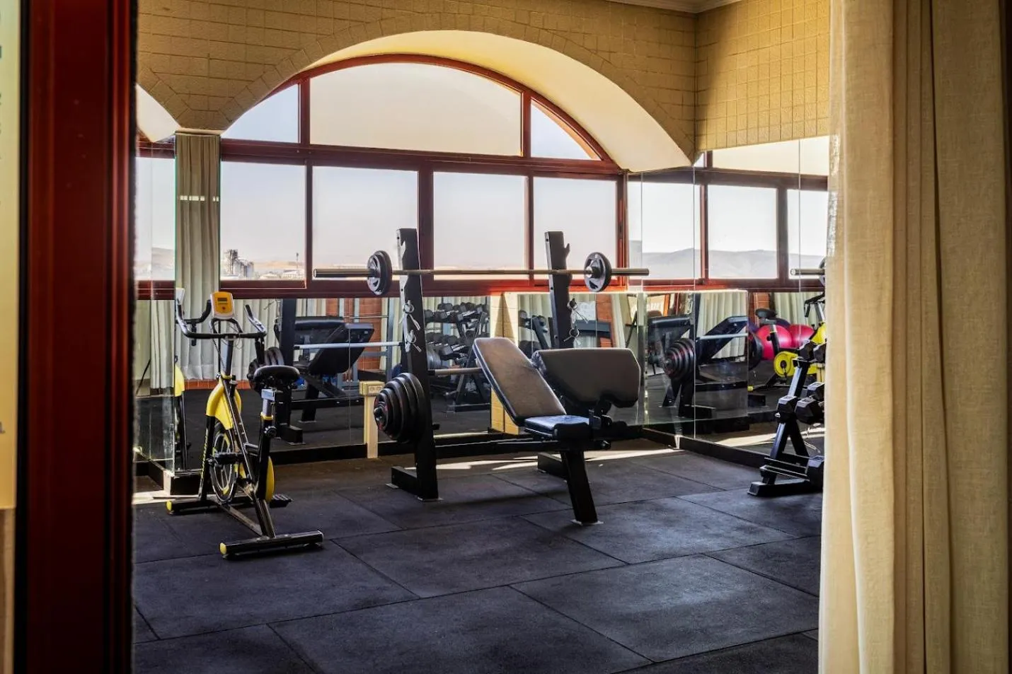 Fitness centre/facilities in Inbar Hotel