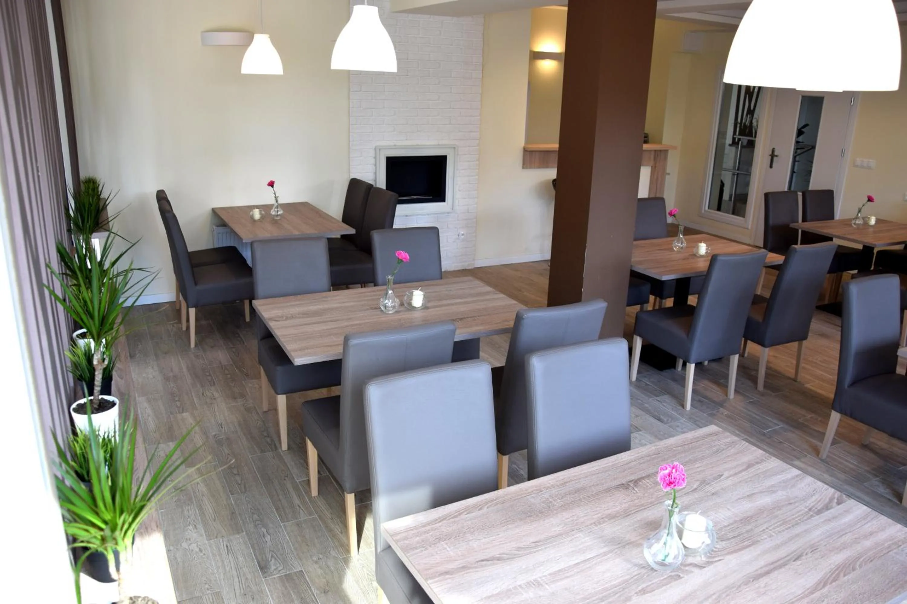 Communal lounge/ TV room in Dom Gościnny Matex