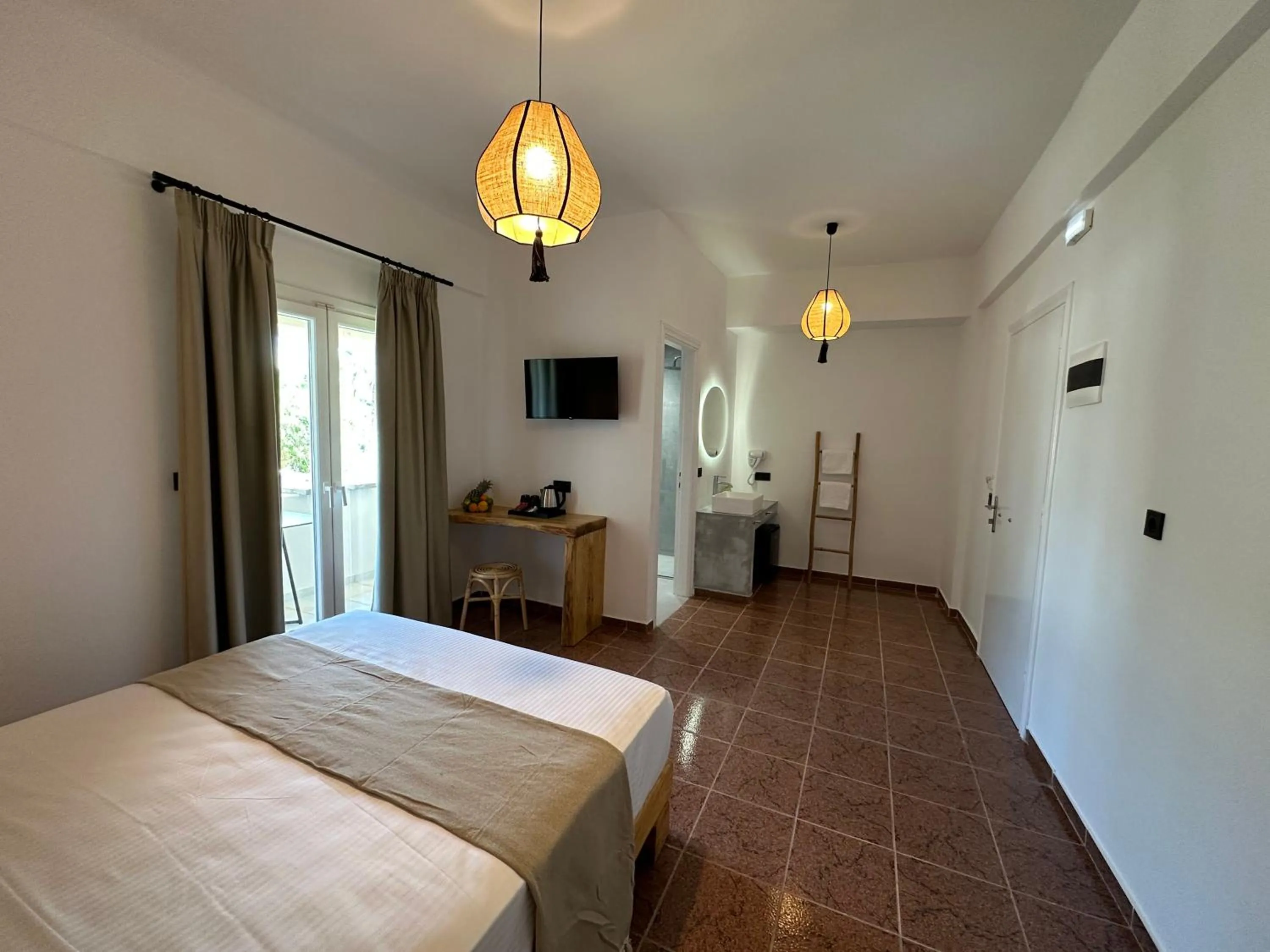 Bedroom, Bed in Armeno Resort