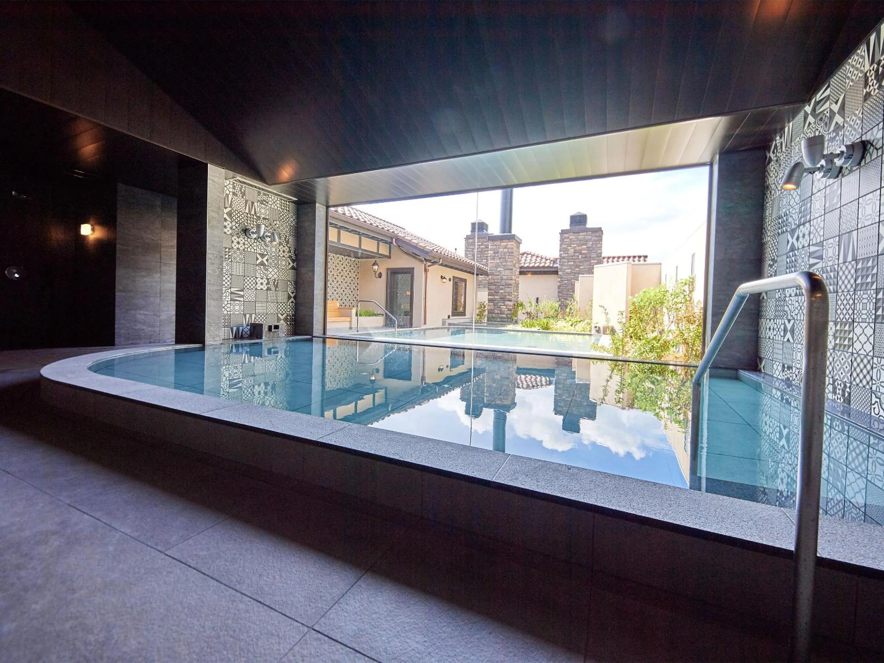 Hot Spring Bath in Le Grand Karuizawa Hotel and Resort