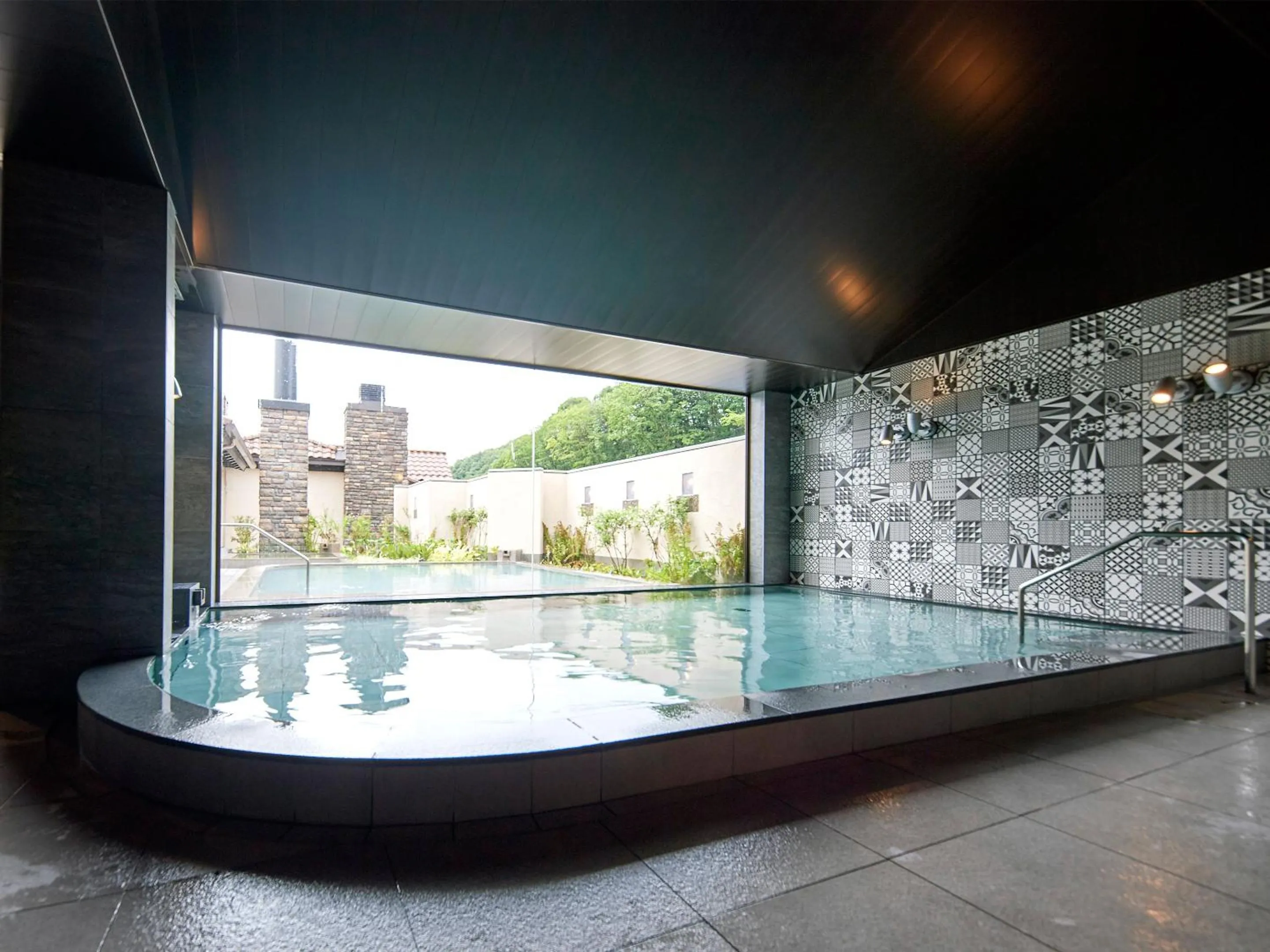 Hot Spring Bath in Le Grand Karuizawa Hotel and Resort