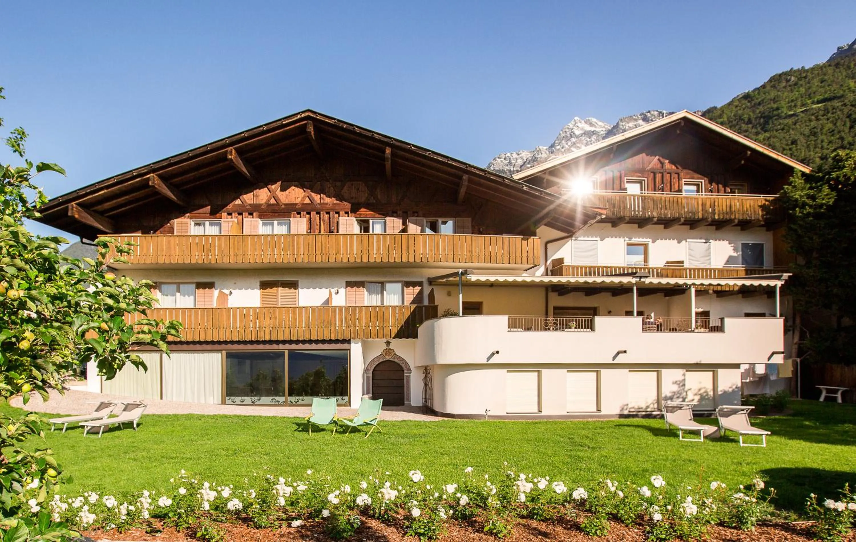 Facade/entrance in Pension An Der Linde