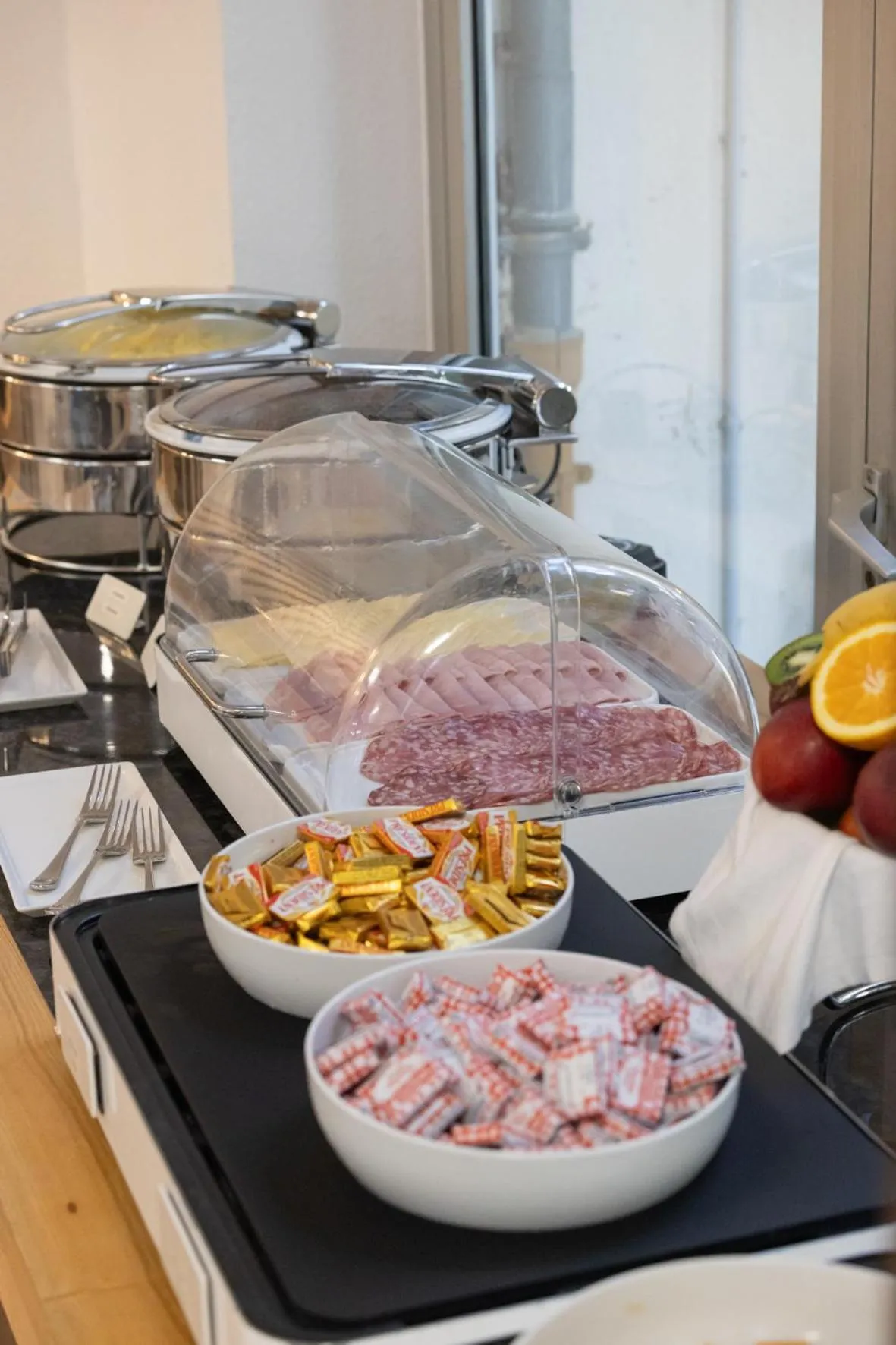 Breakfast in Logis Hotel Restaurant SPA Les Oliviers