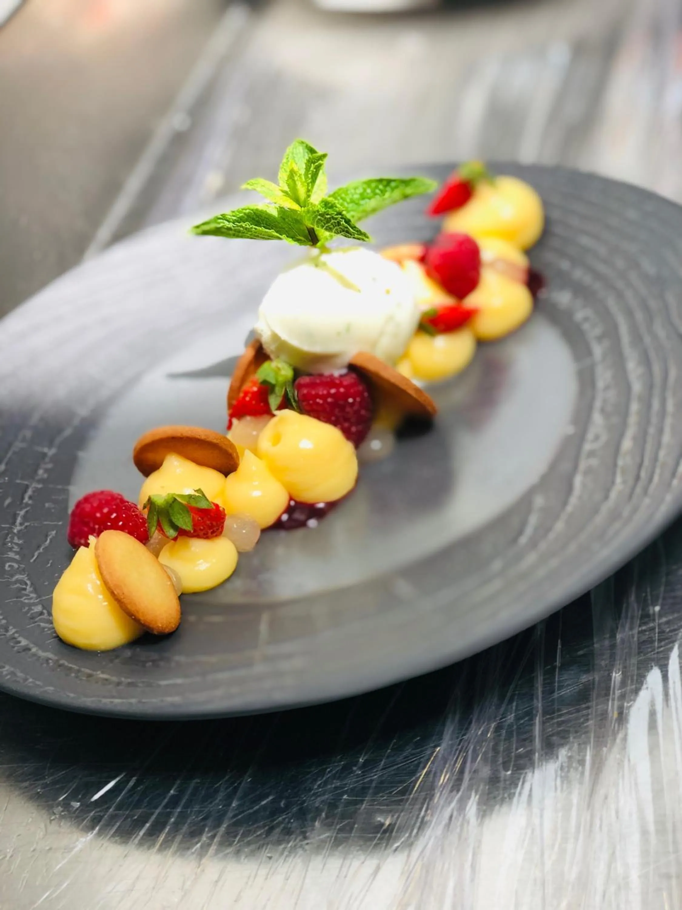 Food and drinks in Logis Hotel Restaurant SPA Les Oliviers