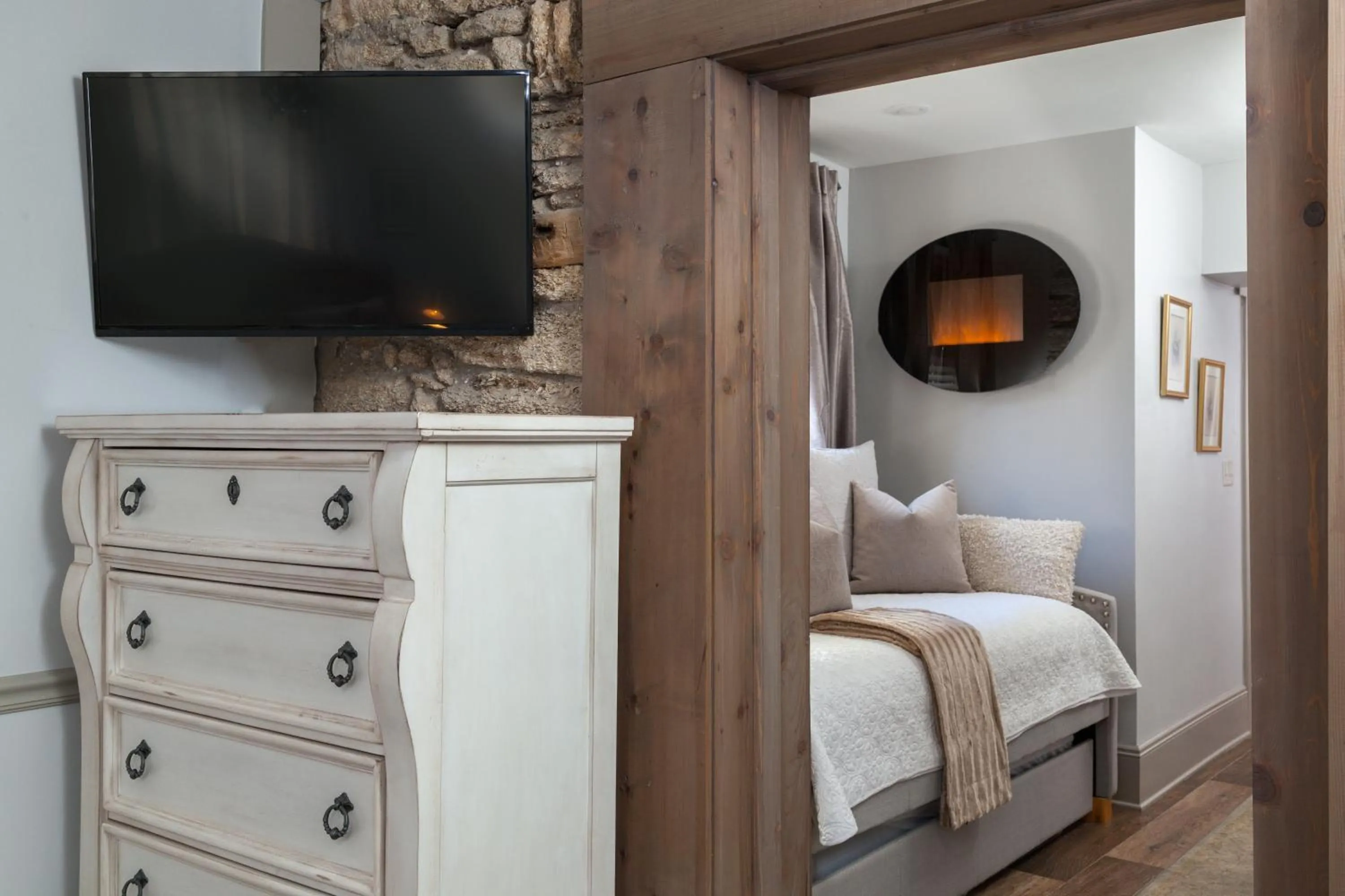 Bed in Bayfront Marin House