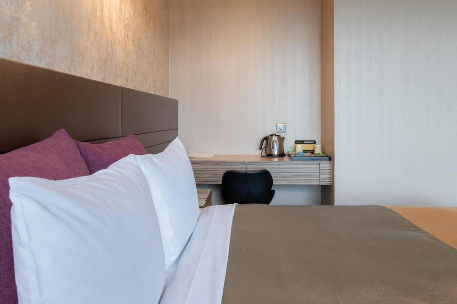 Photo of the whole room, Bed in 覓玥精品時尚旅館 Mi Yue Boutique Motel