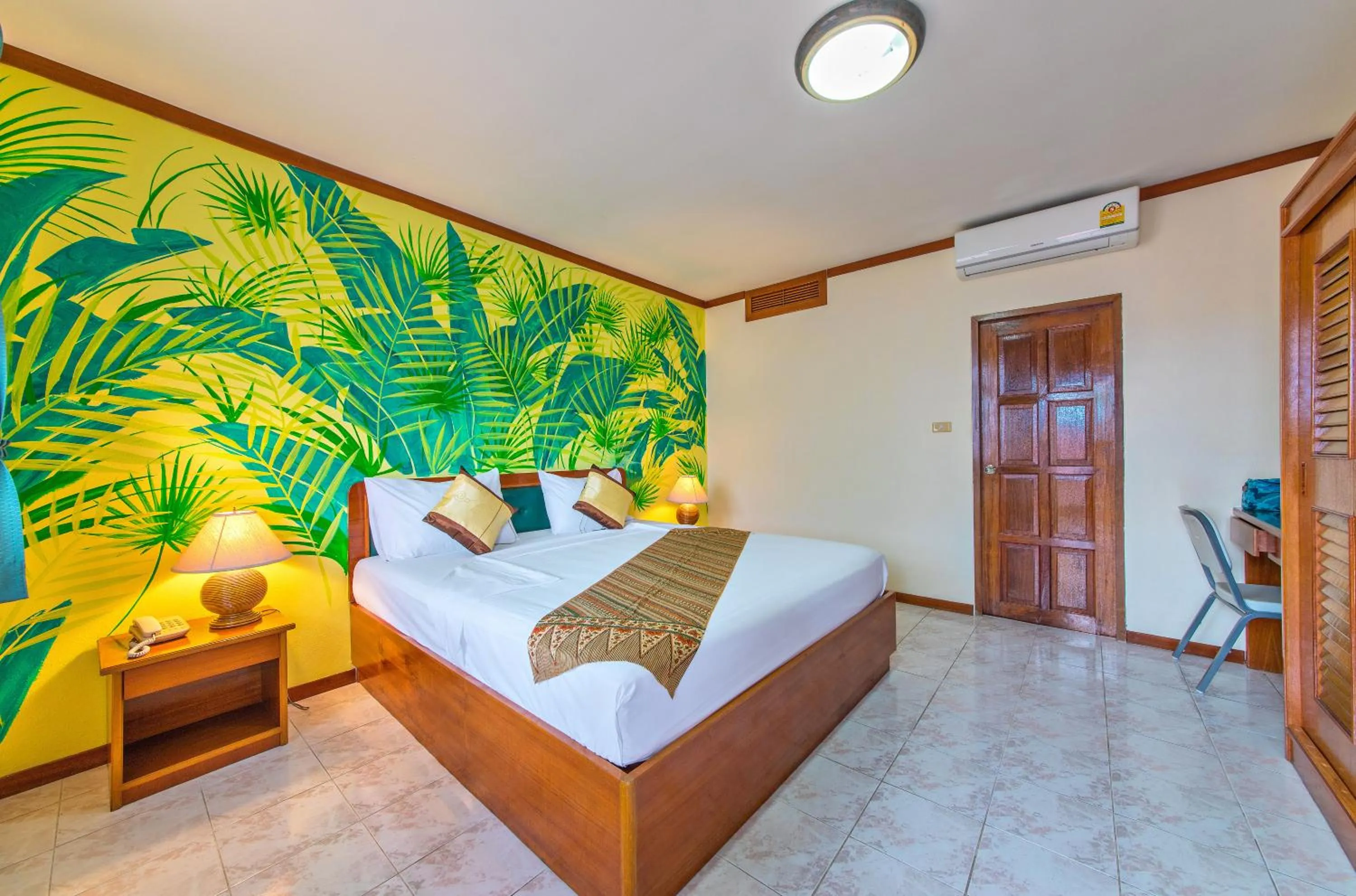 Photo of the whole room, Bed in Panda Hotel