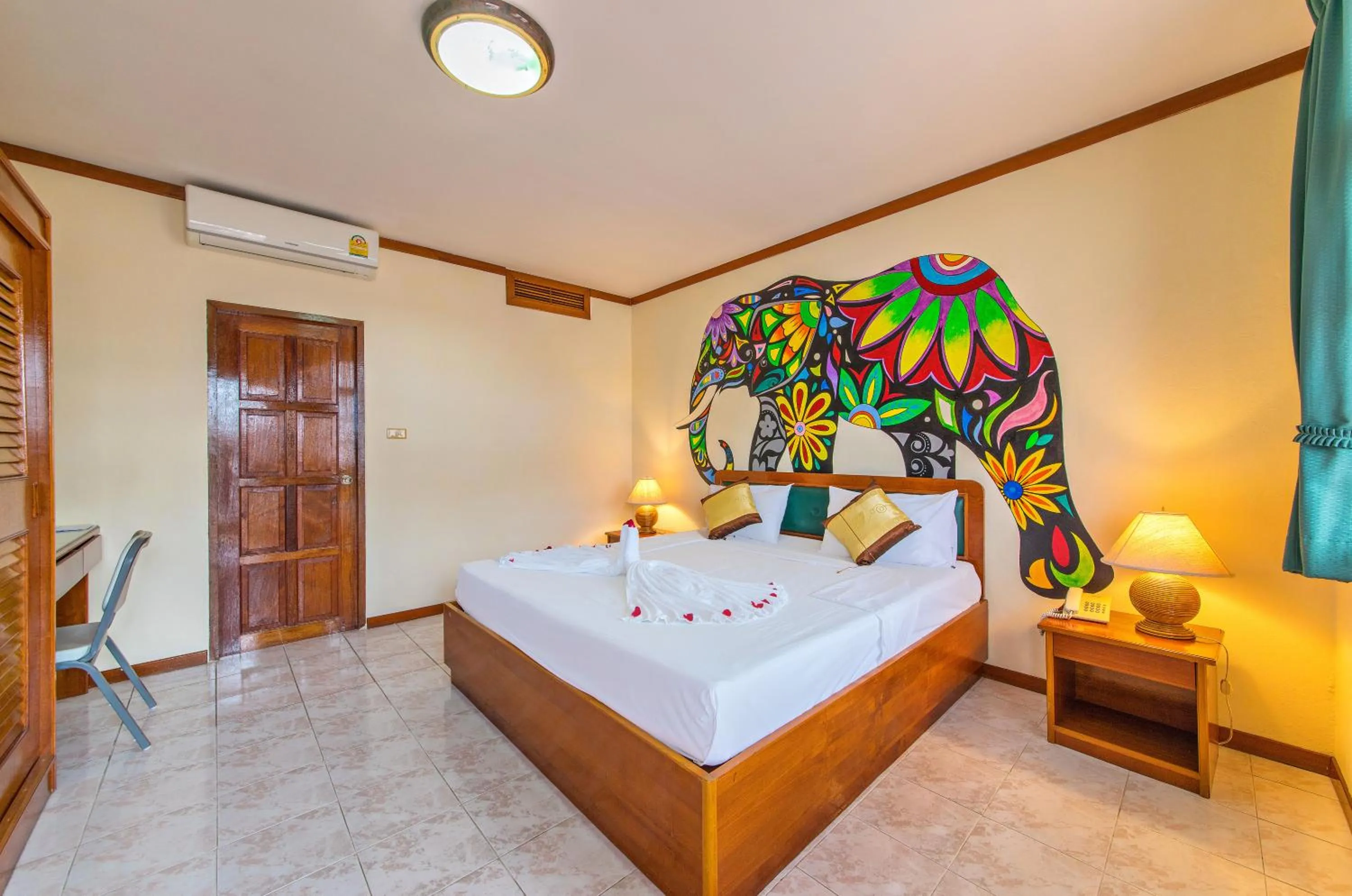 Photo of the whole room, Bed in Panda Hotel