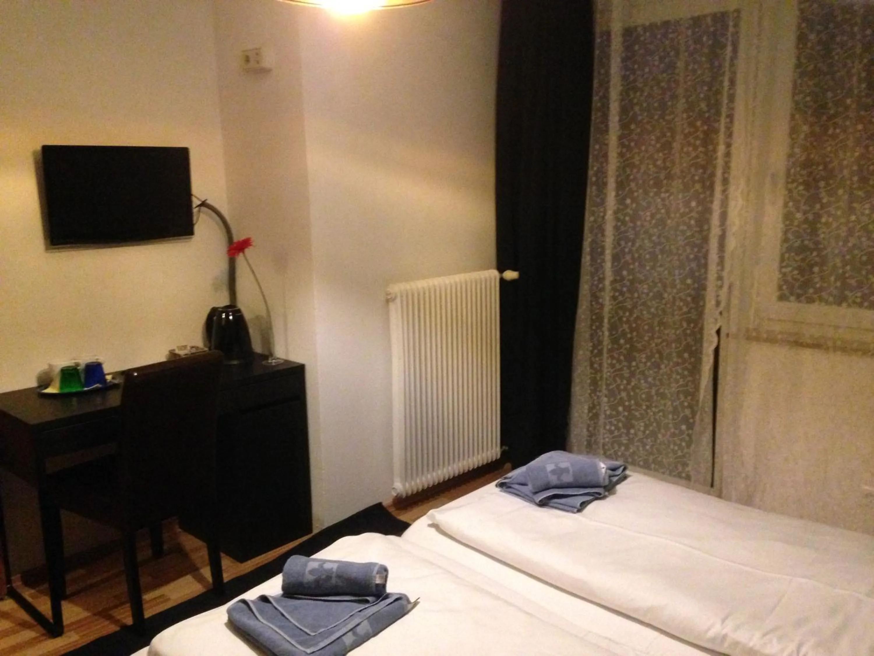 TV and multimedia, Bed in Jerà am Furtnerteich Hotel-Ristorante&Relax