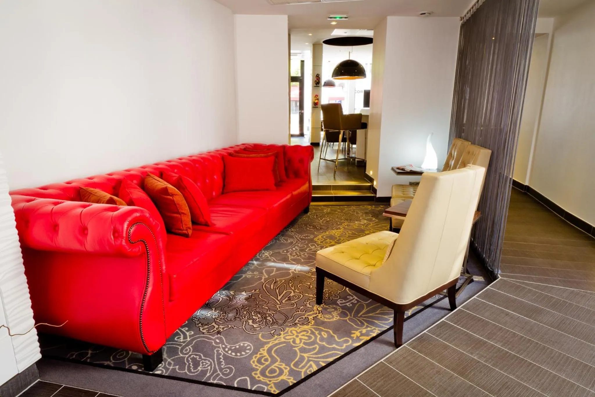 Lobby or reception in Hôtel et Spa La Villa K - Basel Airport