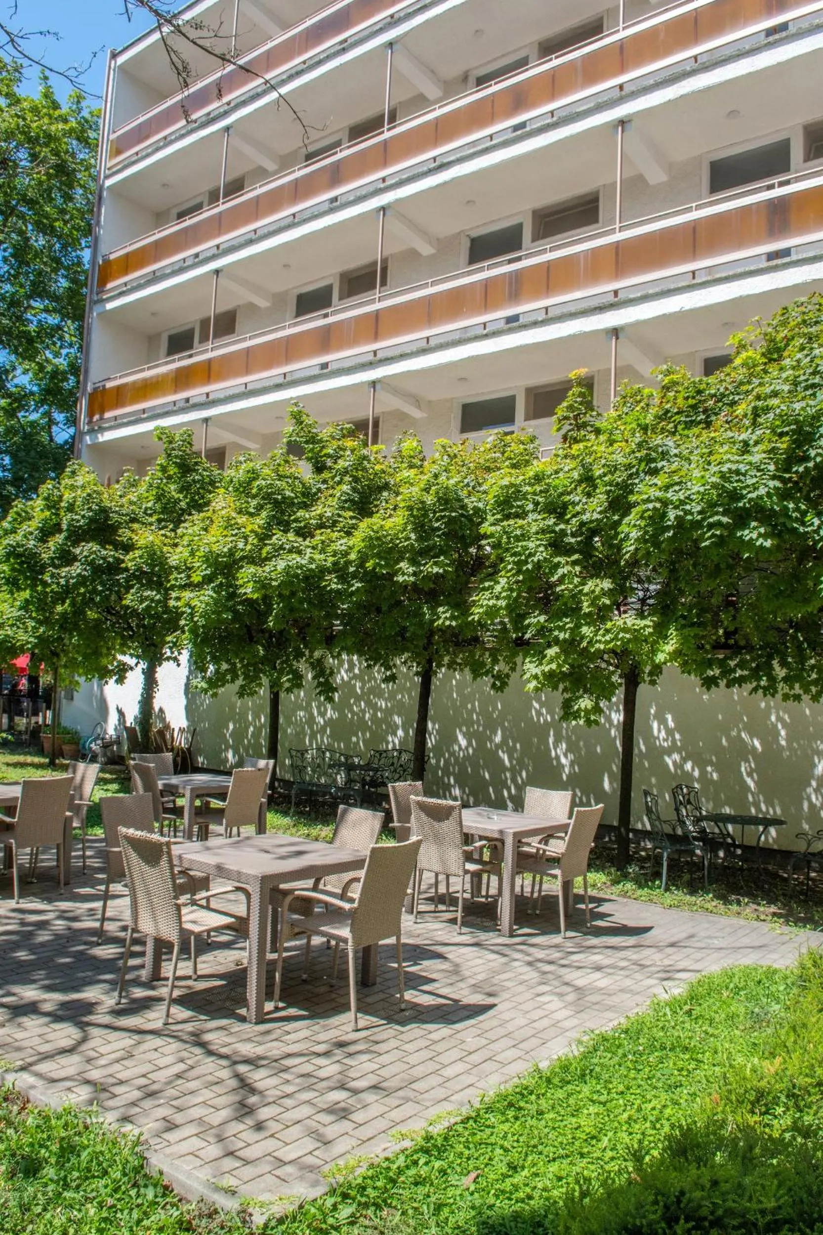 Property building in CE Napfény Hotel