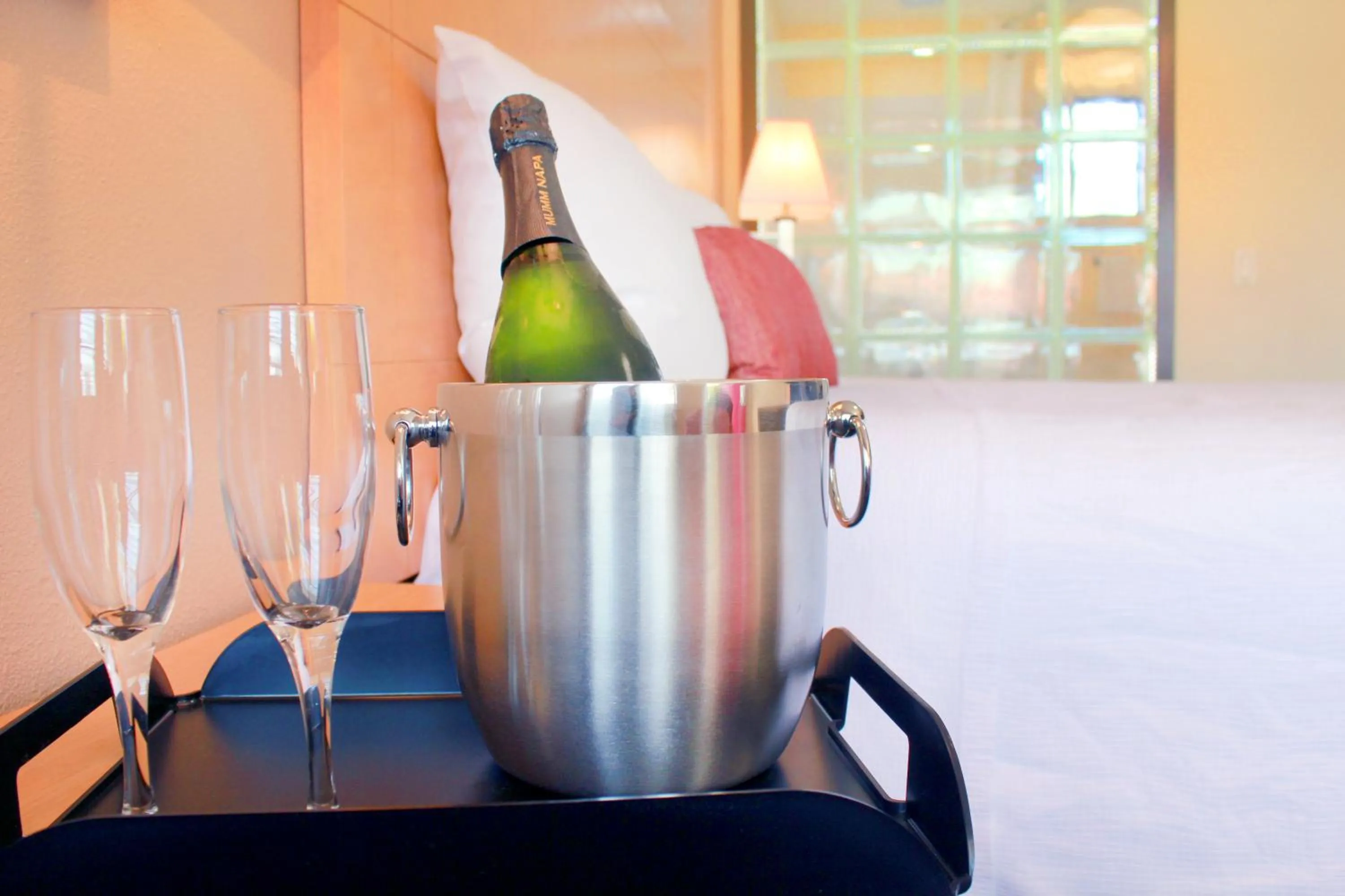 Alcoholic drinks in Regency Inn