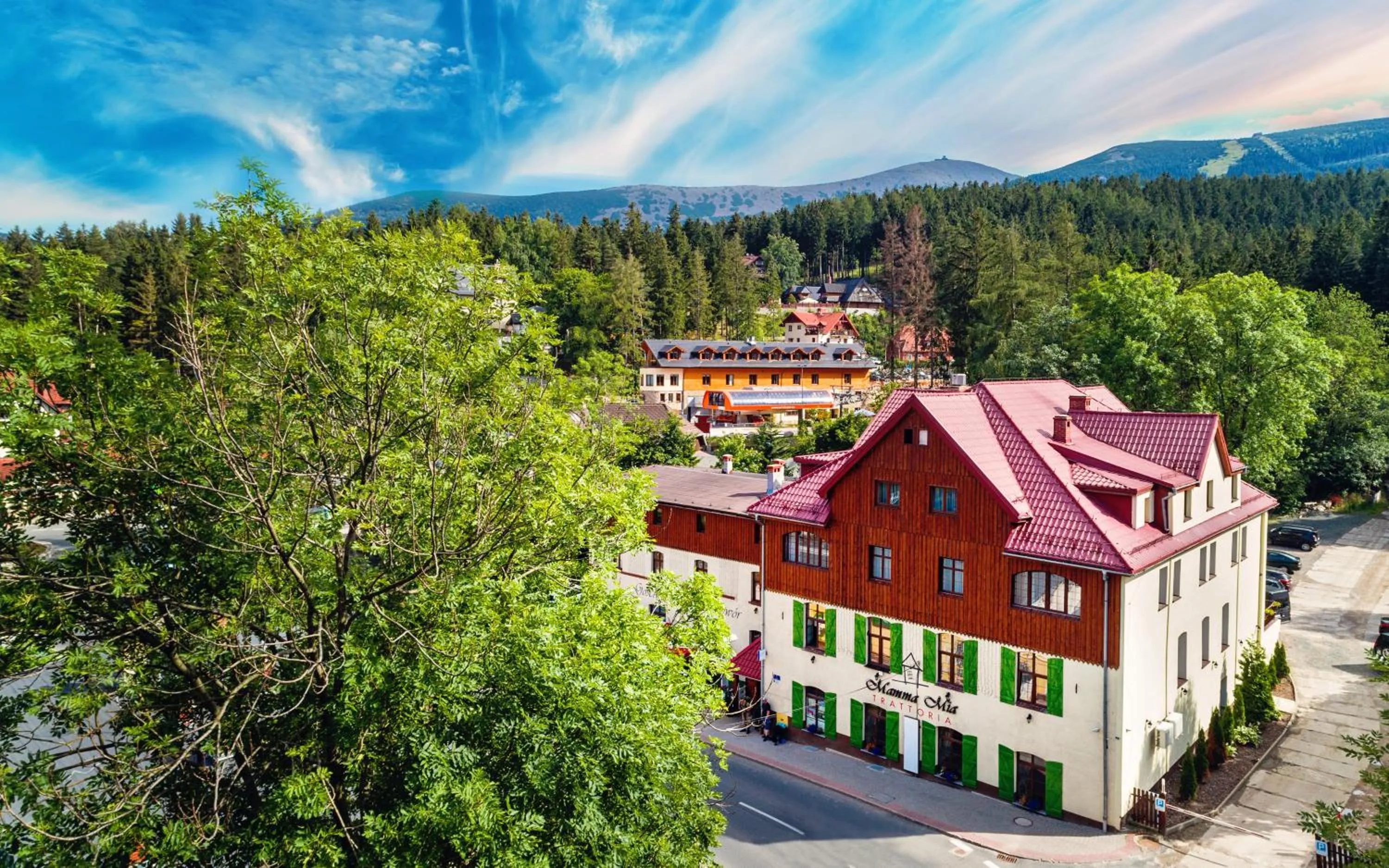 Facade/entrance in Leśny Dwór Karpacz Piekarnia Mio Padre Restauracja Mamma Mia