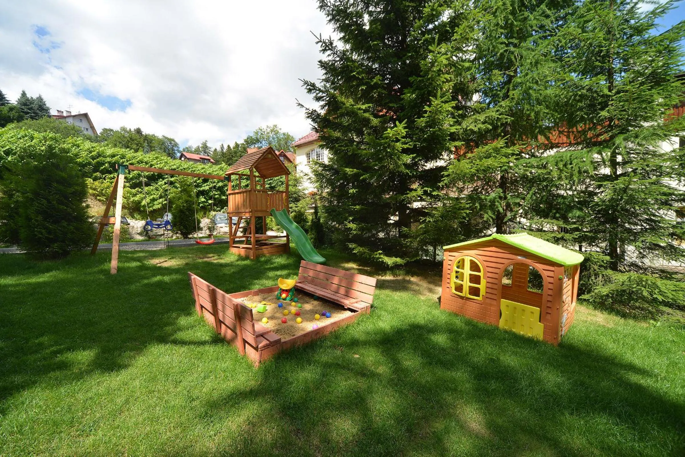 Natural landscape in Leśny Dwór Karpacz Piekarnia Mio Padre Restauracja Mamma Mia