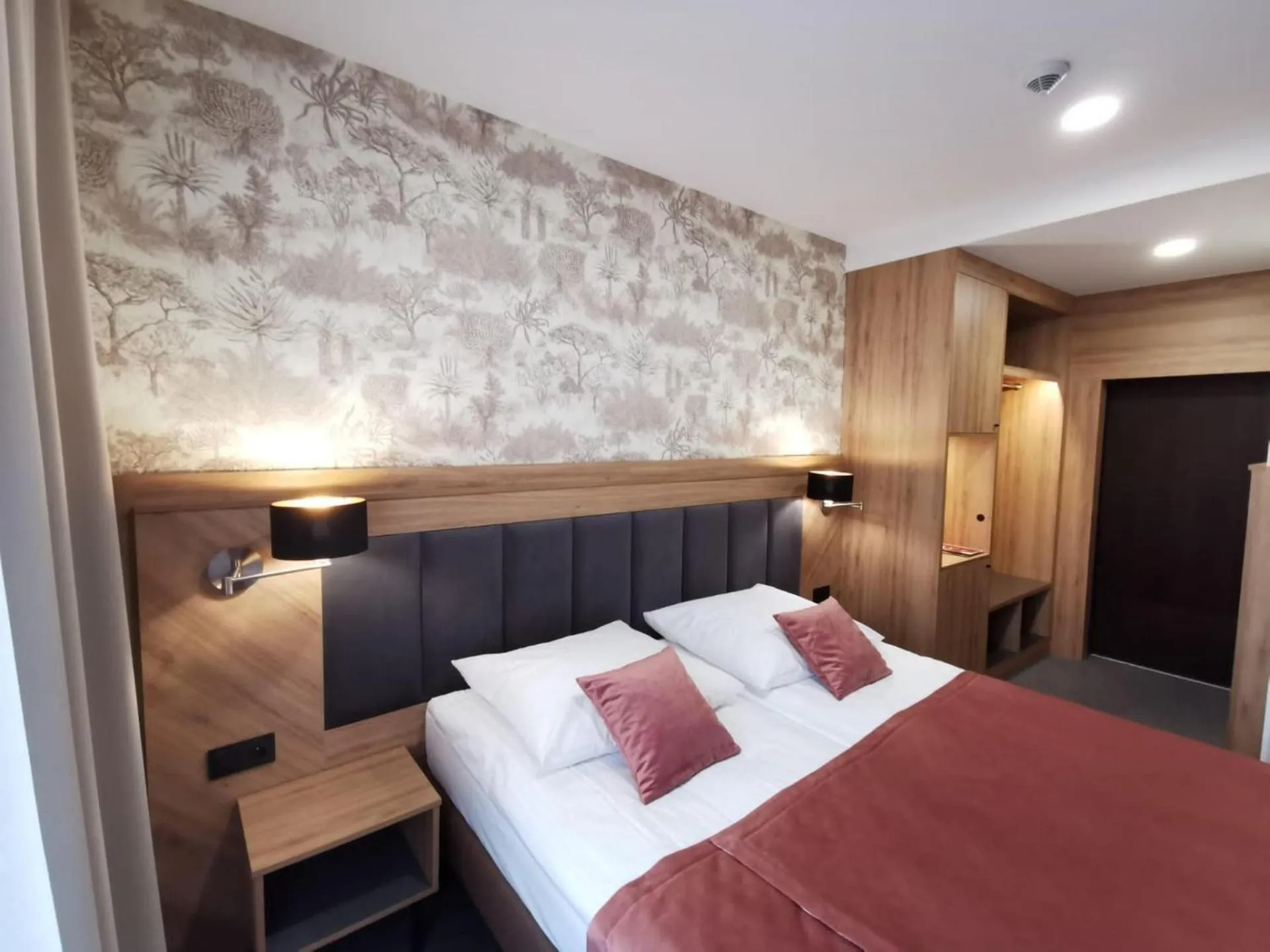 Bed in Leśny Dwór Karpacz Piekarnia Mio Padre Restauracja Mamma Mia