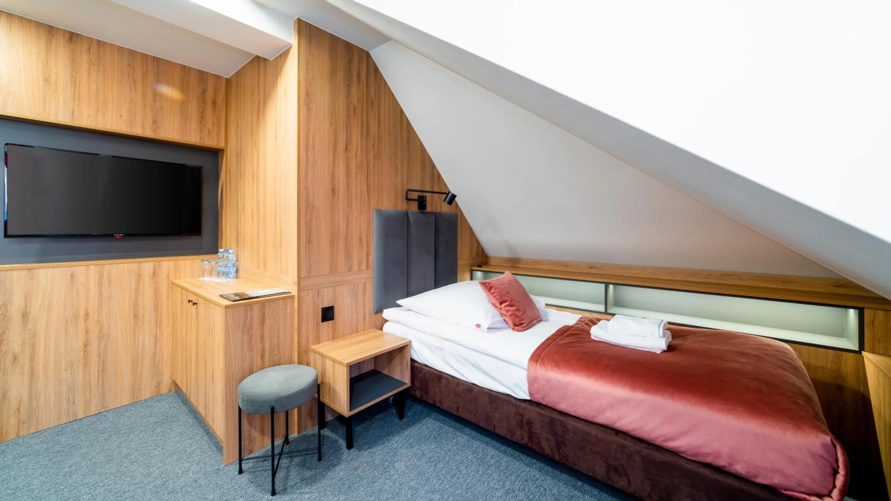 Bed in Leśny Dwór Karpacz Piekarnia Mio Padre Restauracja Mamma Mia