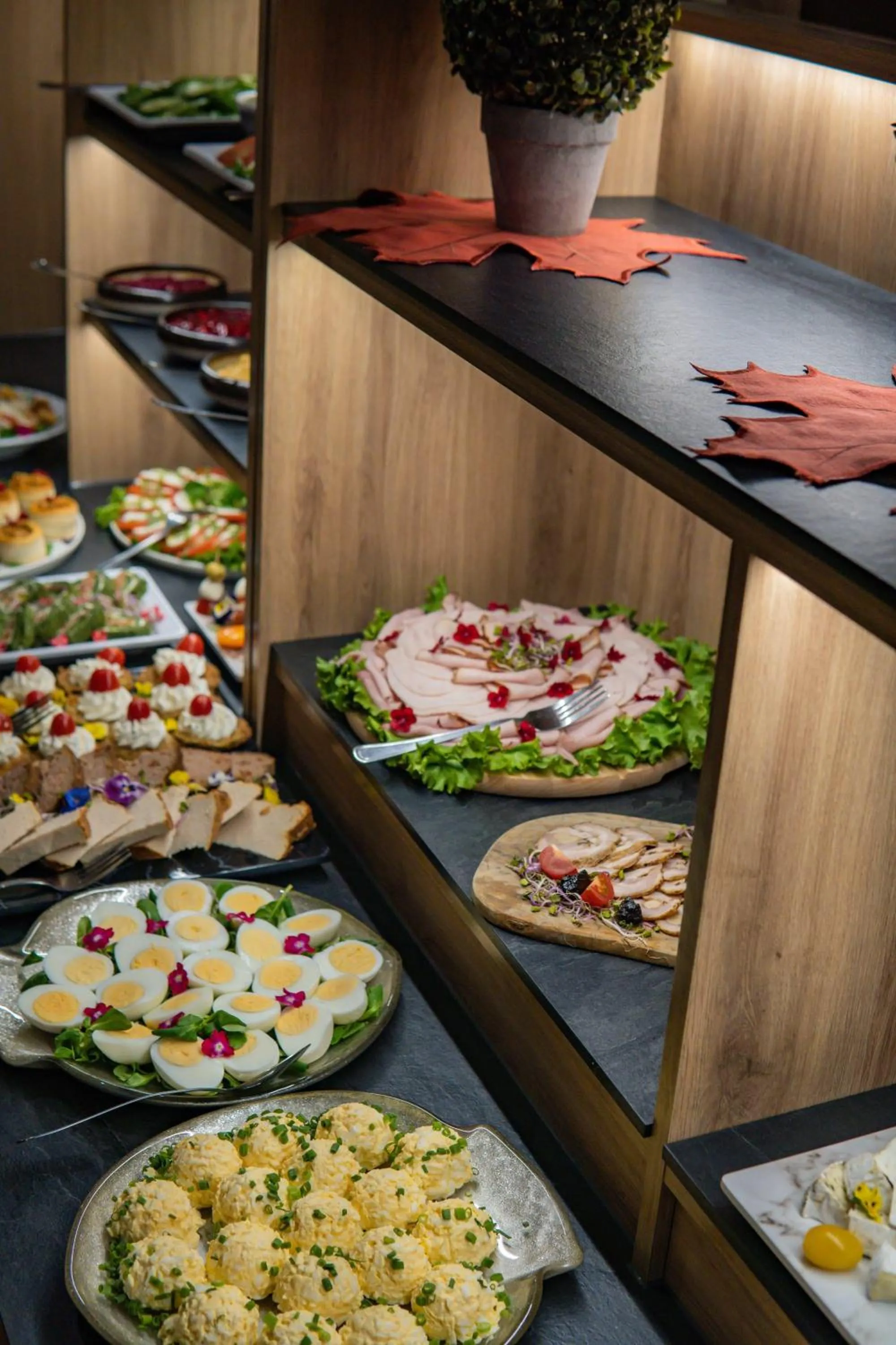 Buffet breakfast in Leśny Dwór Karpacz Piekarnia Mio Padre Restauracja Mamma Mia