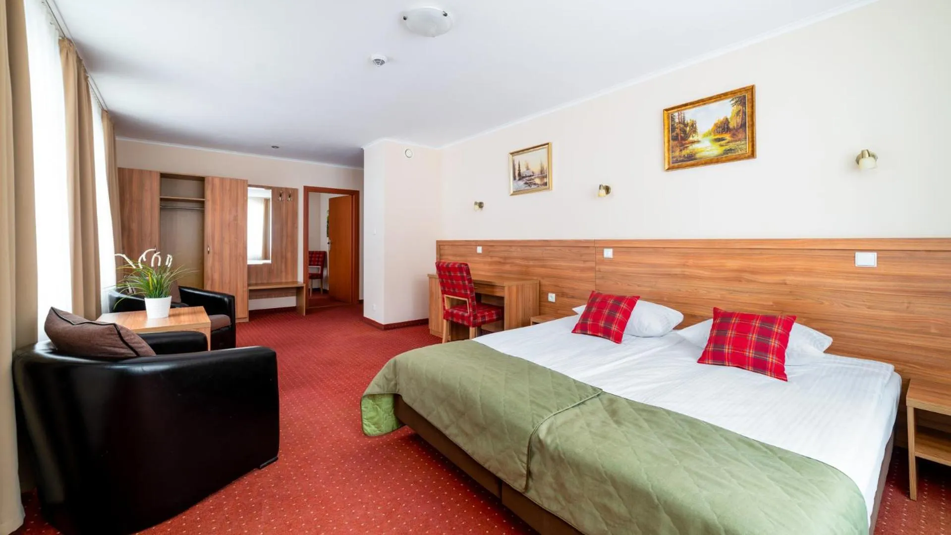 Bed in Leśny Dwór Karpacz Piekarnia Mio Padre Restauracja Mamma Mia