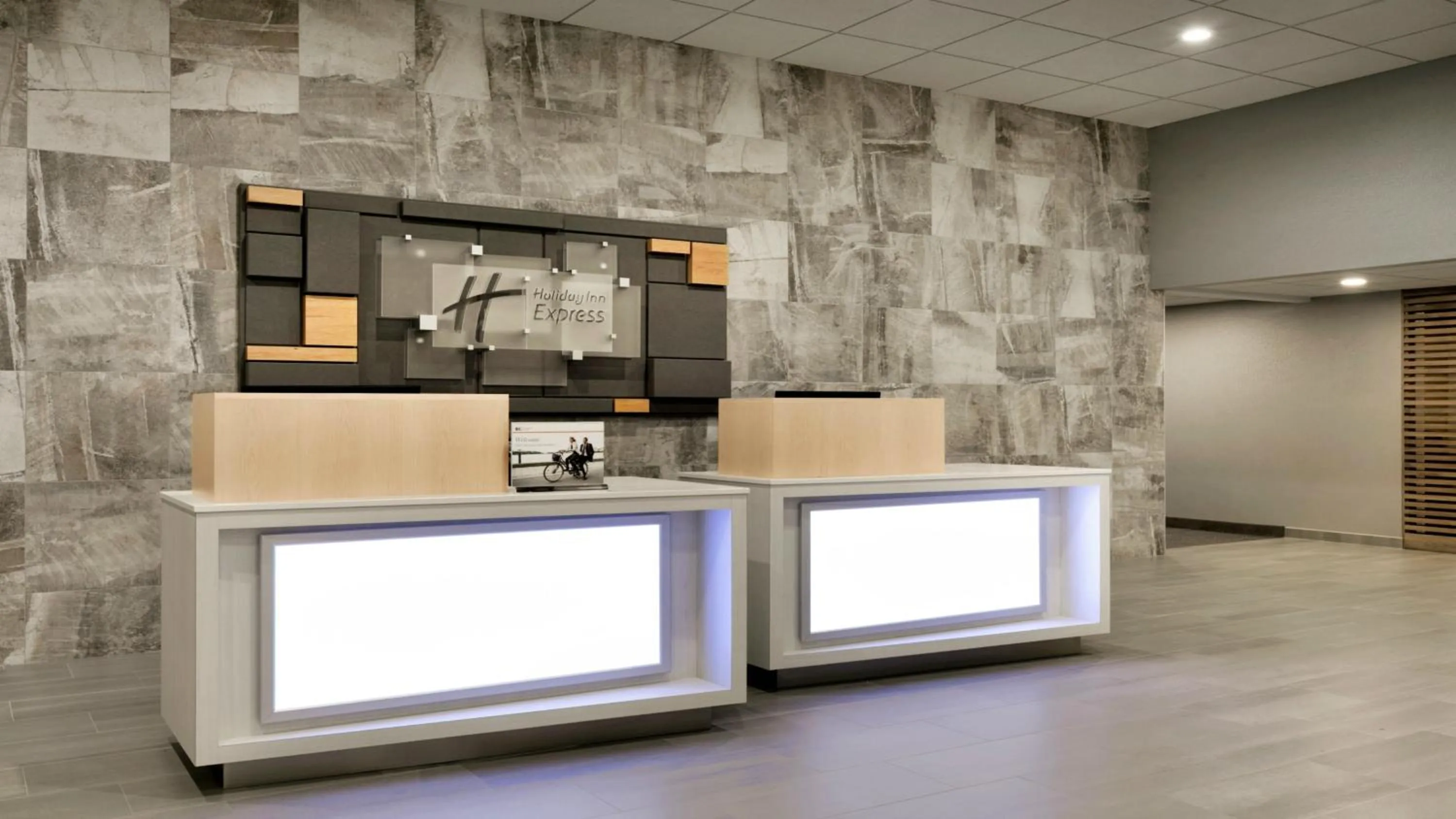 Property building in Holiday Inn Express - Williamsburg Busch Gardens Area by IHG