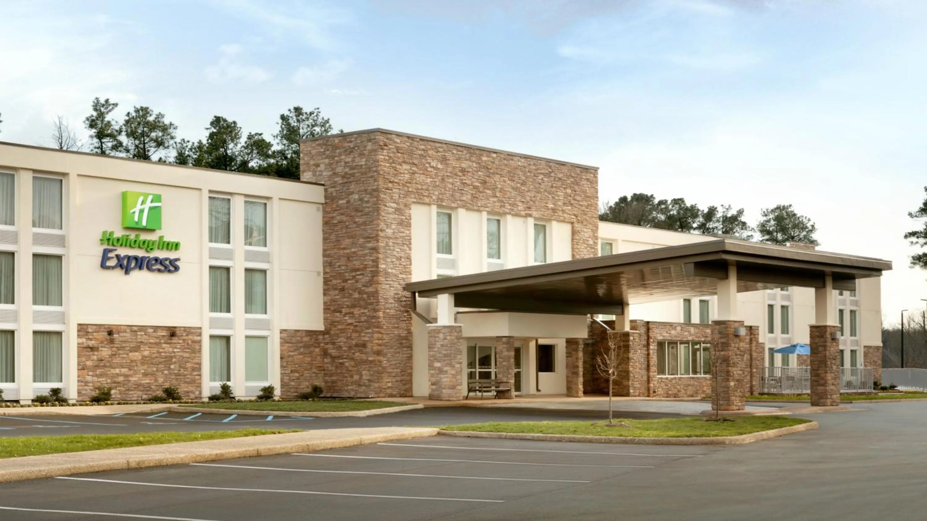 Property building in Holiday Inn Express - Williamsburg Busch Gardens Area by IHG