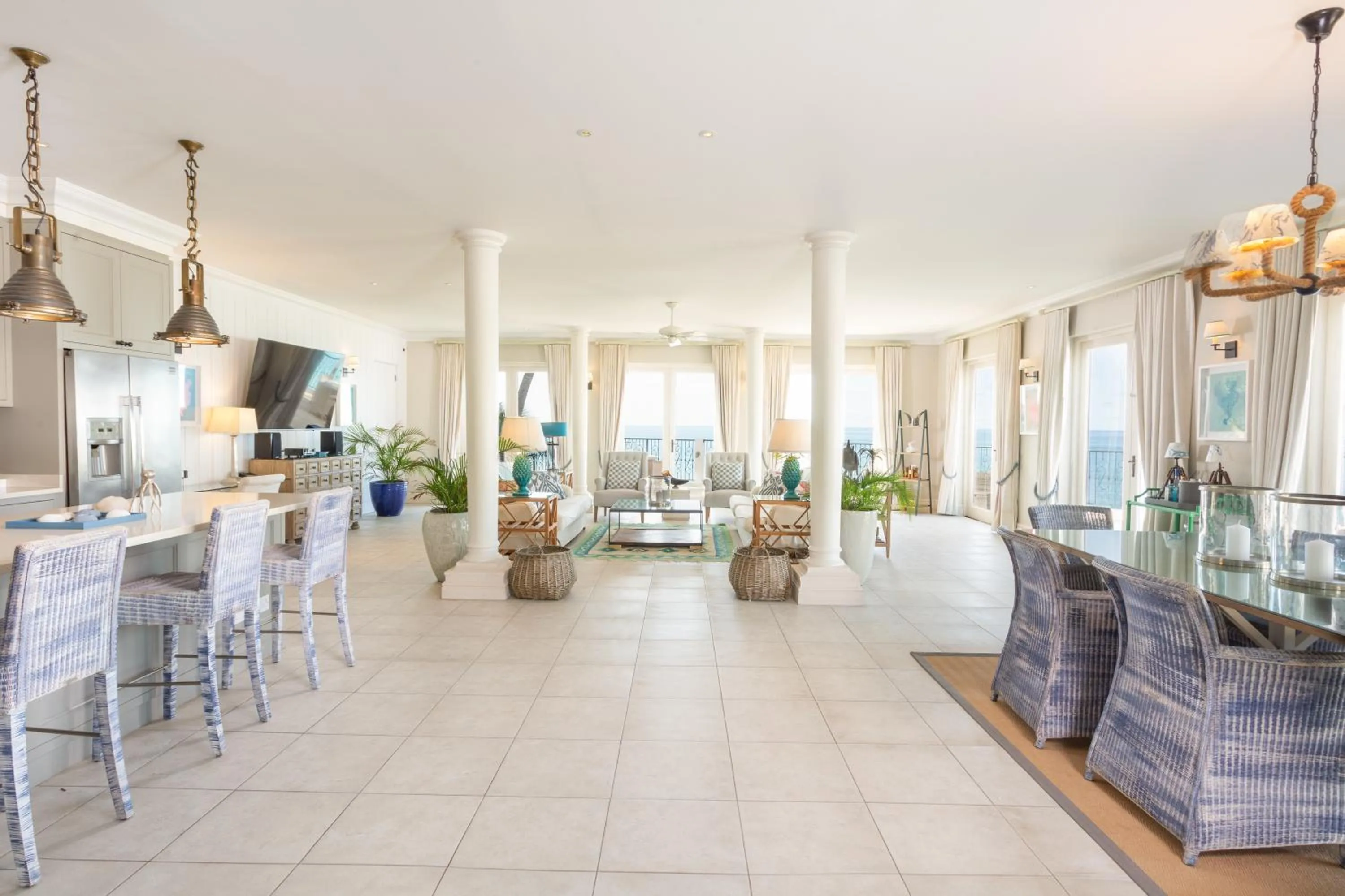 Living room in Blue Waters Resort and Spa