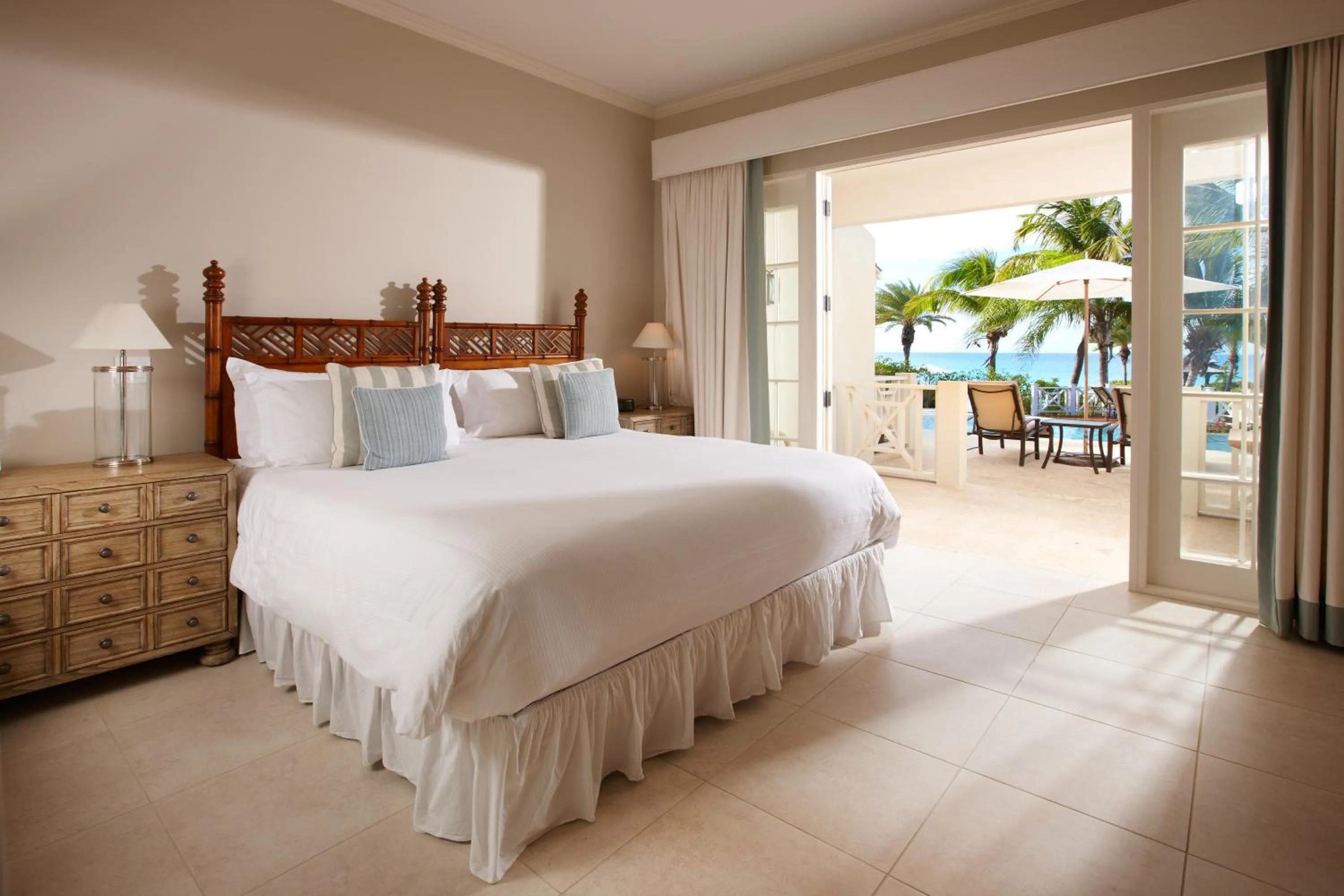 Bedroom, Bed in Blue Waters Resort and Spa