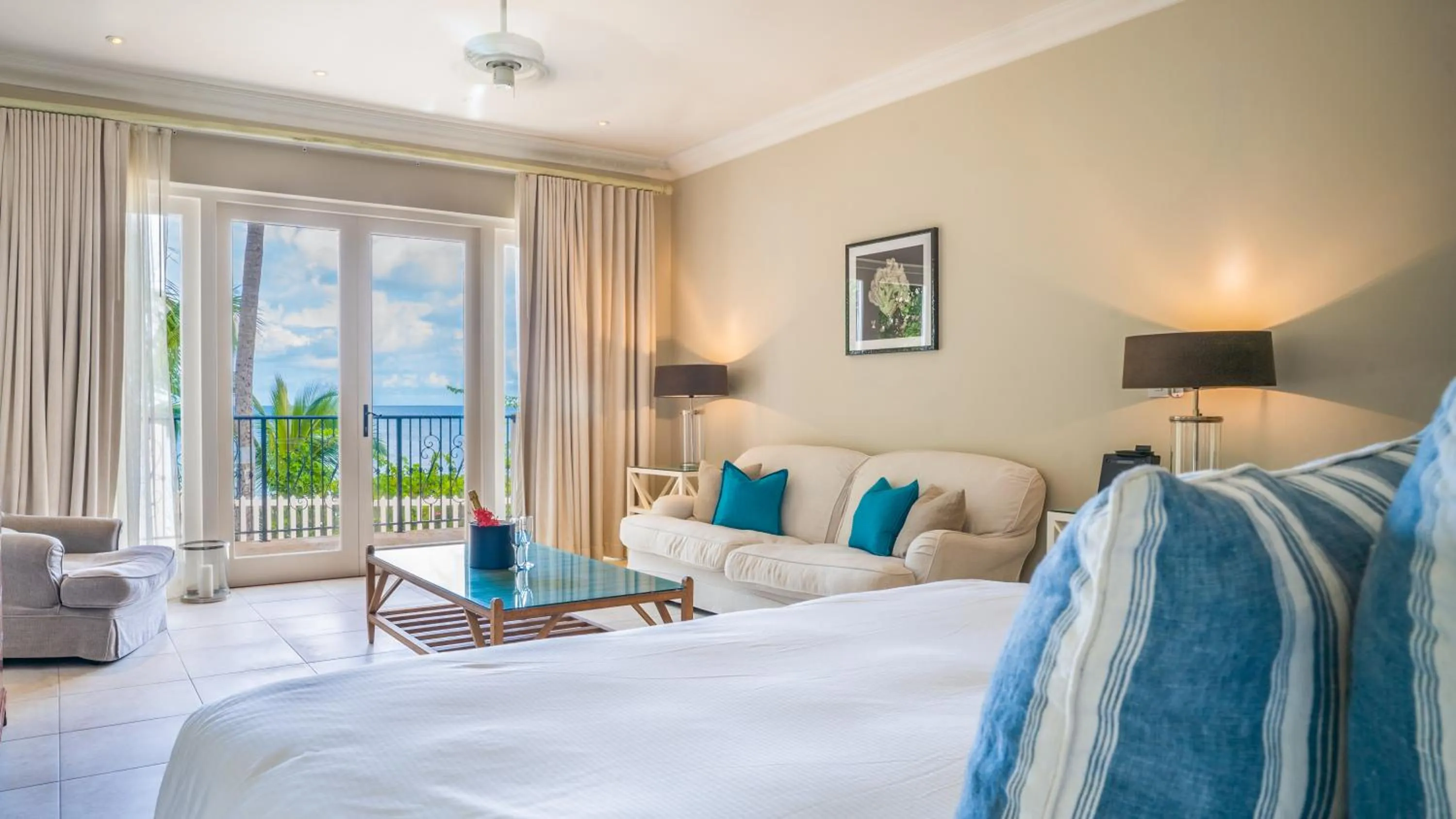 Bedroom, Bed in Blue Waters Resort and Spa