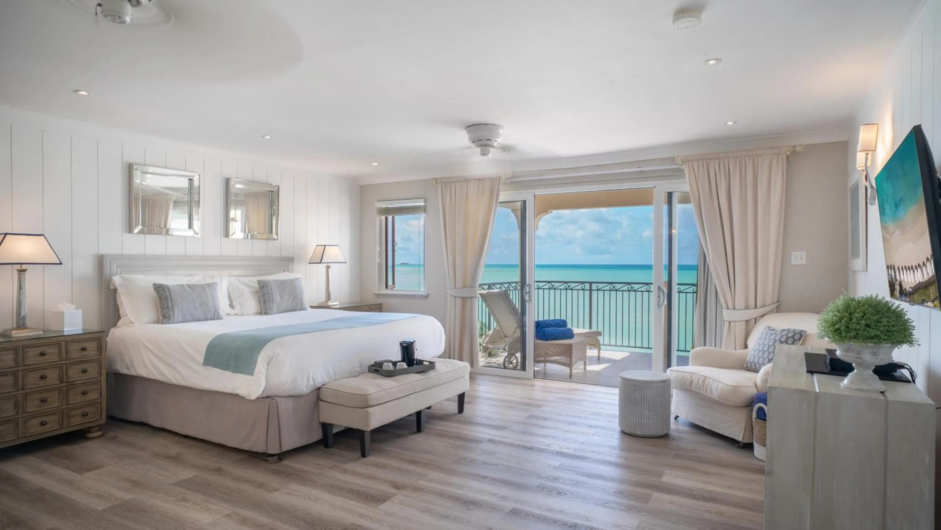 Bedroom, Bed in Blue Waters Resort and Spa