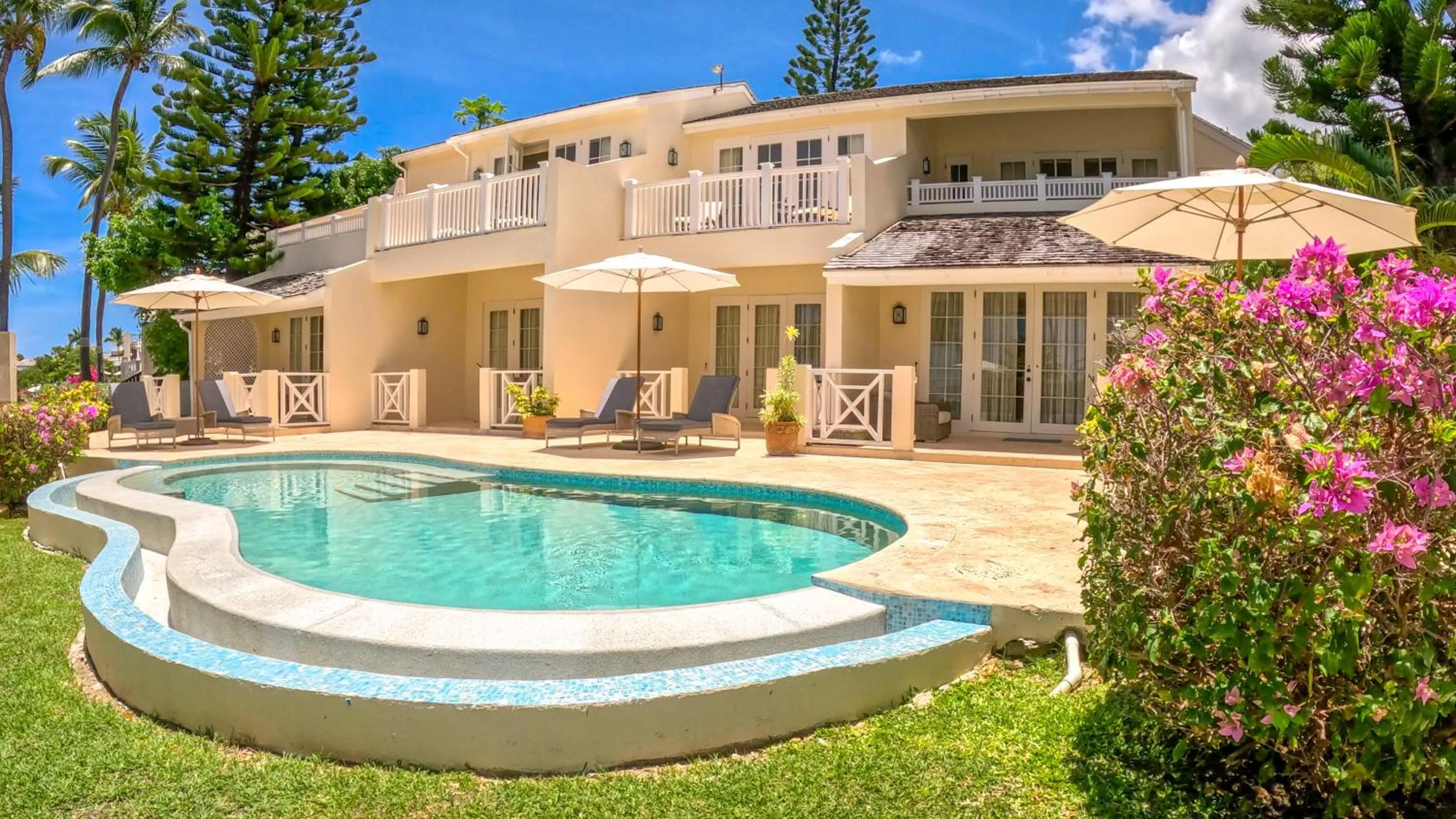 Property building in Blue Waters Resort and Spa